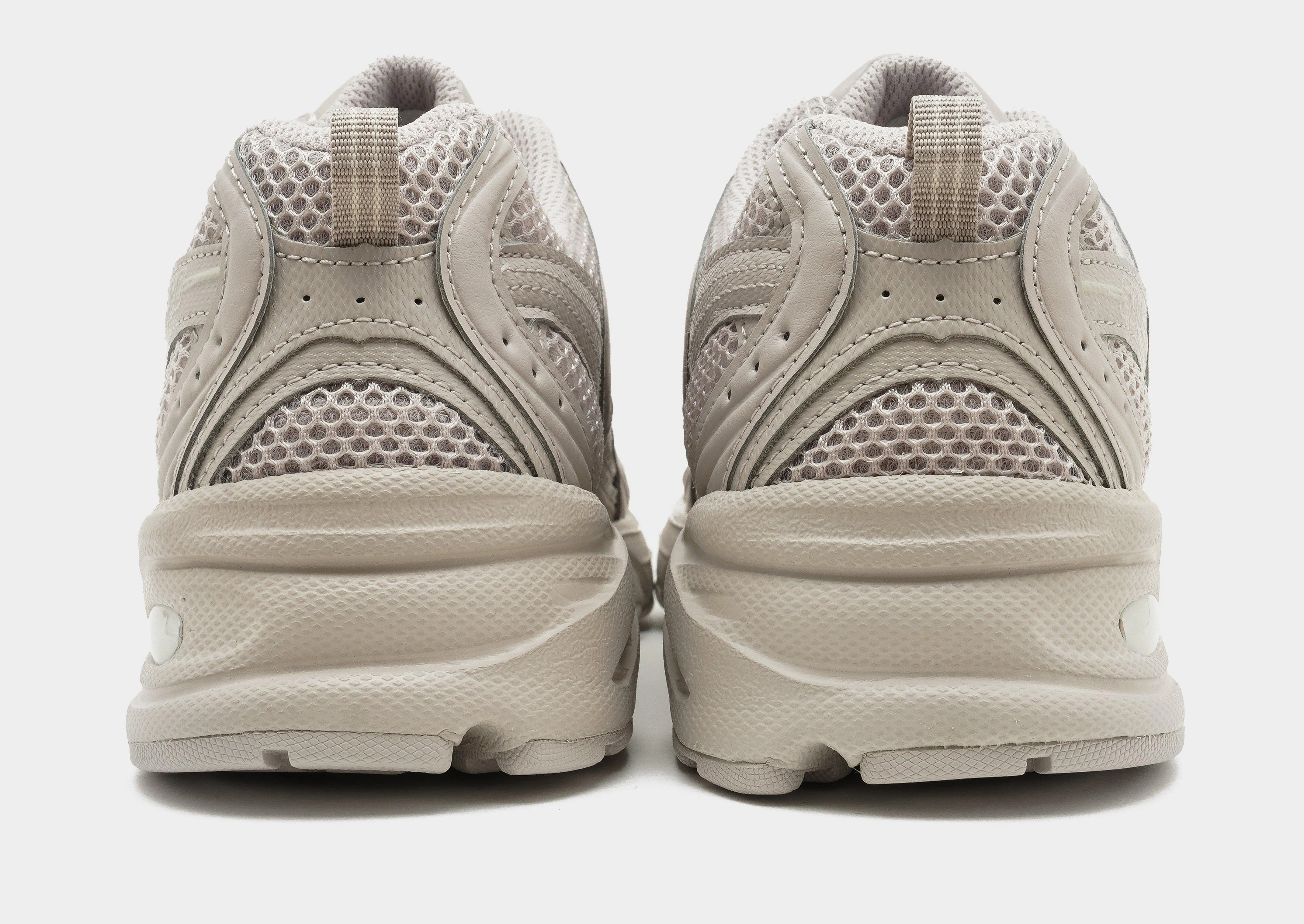 530 Women's Paint-Splash