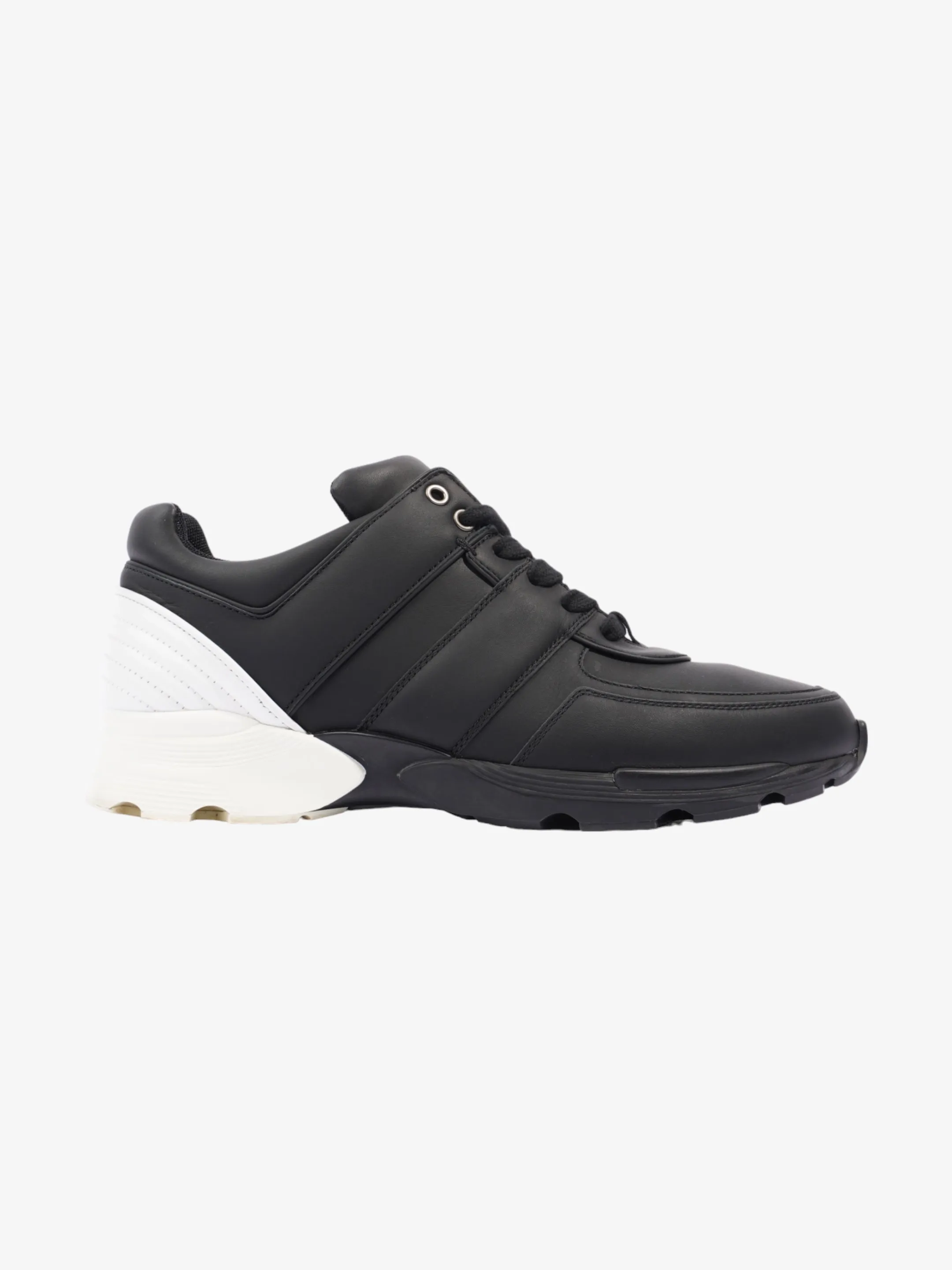 Adaptive cushioning Chanel CC Logo Sneakers Black / White Leather EU 40.5 UK 7.5