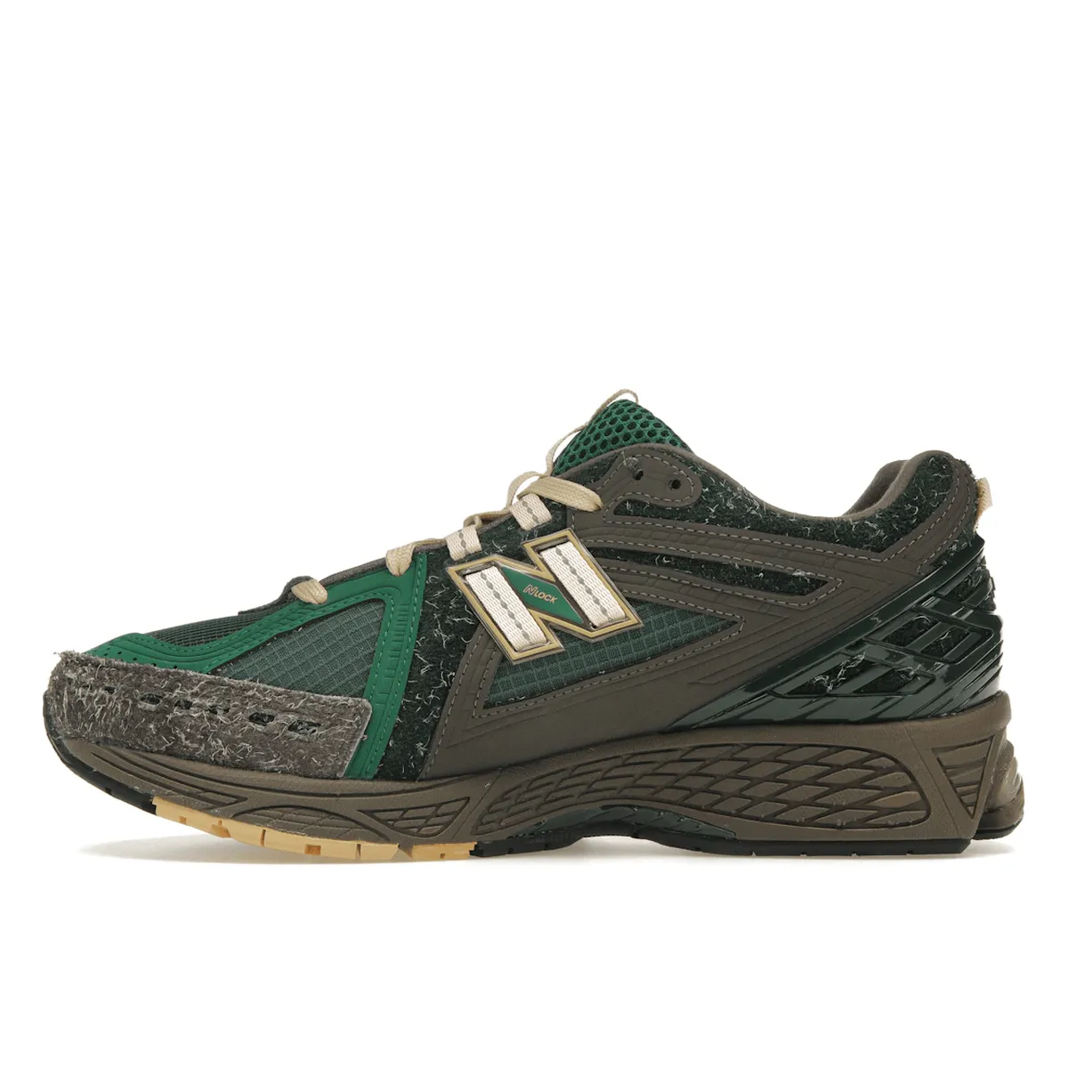 Agile Performance New Balance 1906R size? Exclusive Diamond District Pack Green