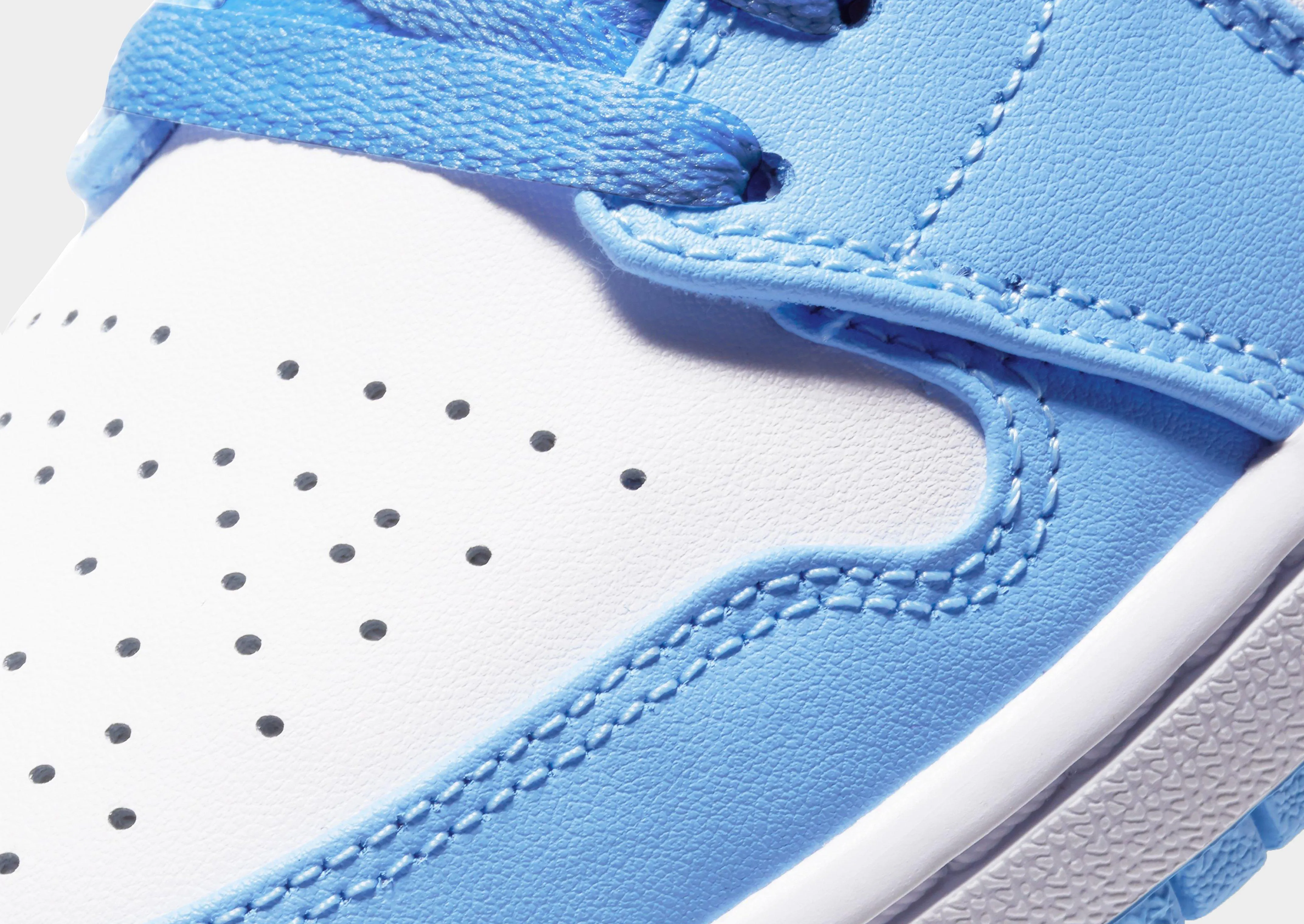Air 1 Low Women's Woven