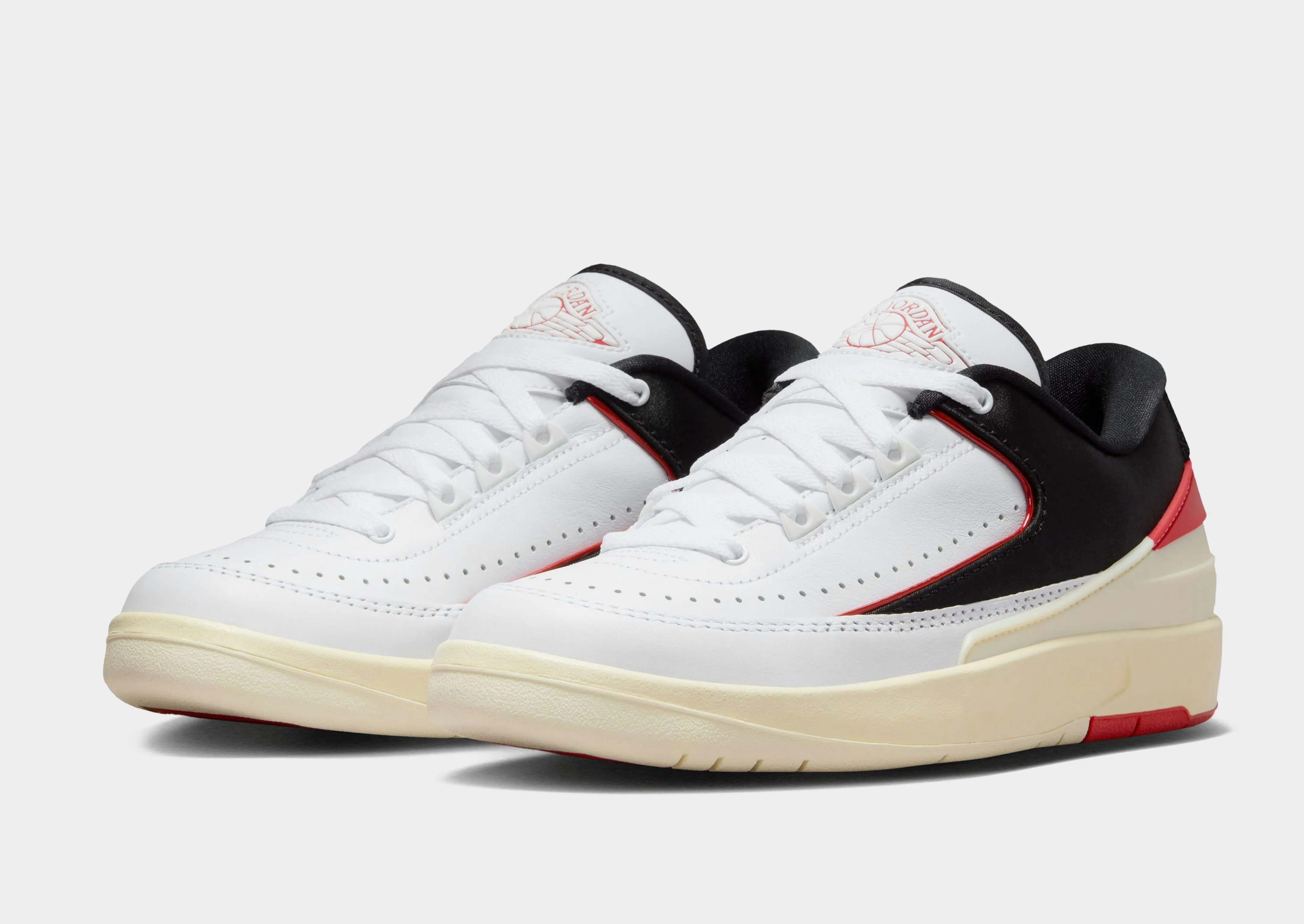 Air 2 Retro Low Women's Party