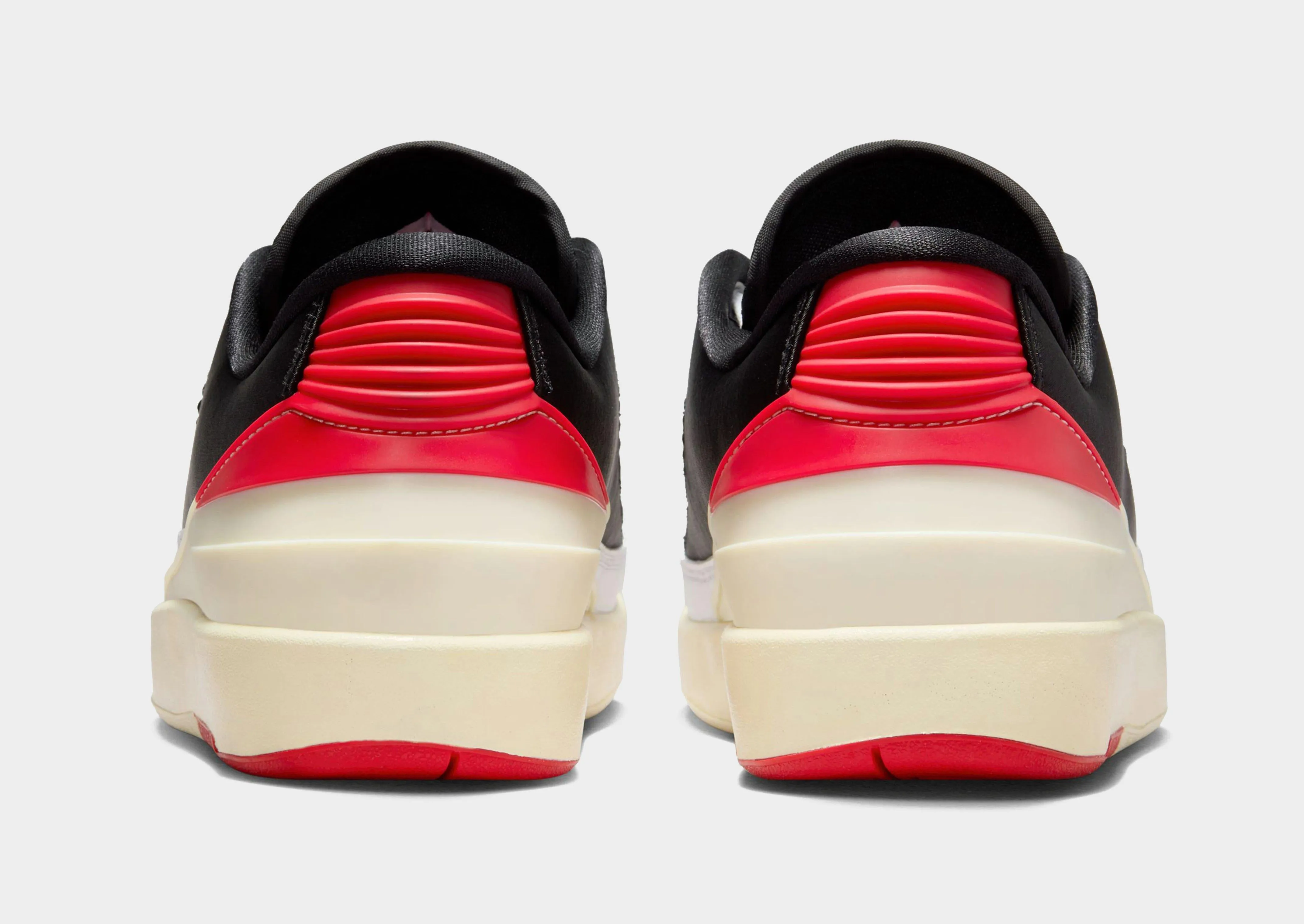 Air 2 Retro Low Women's Party