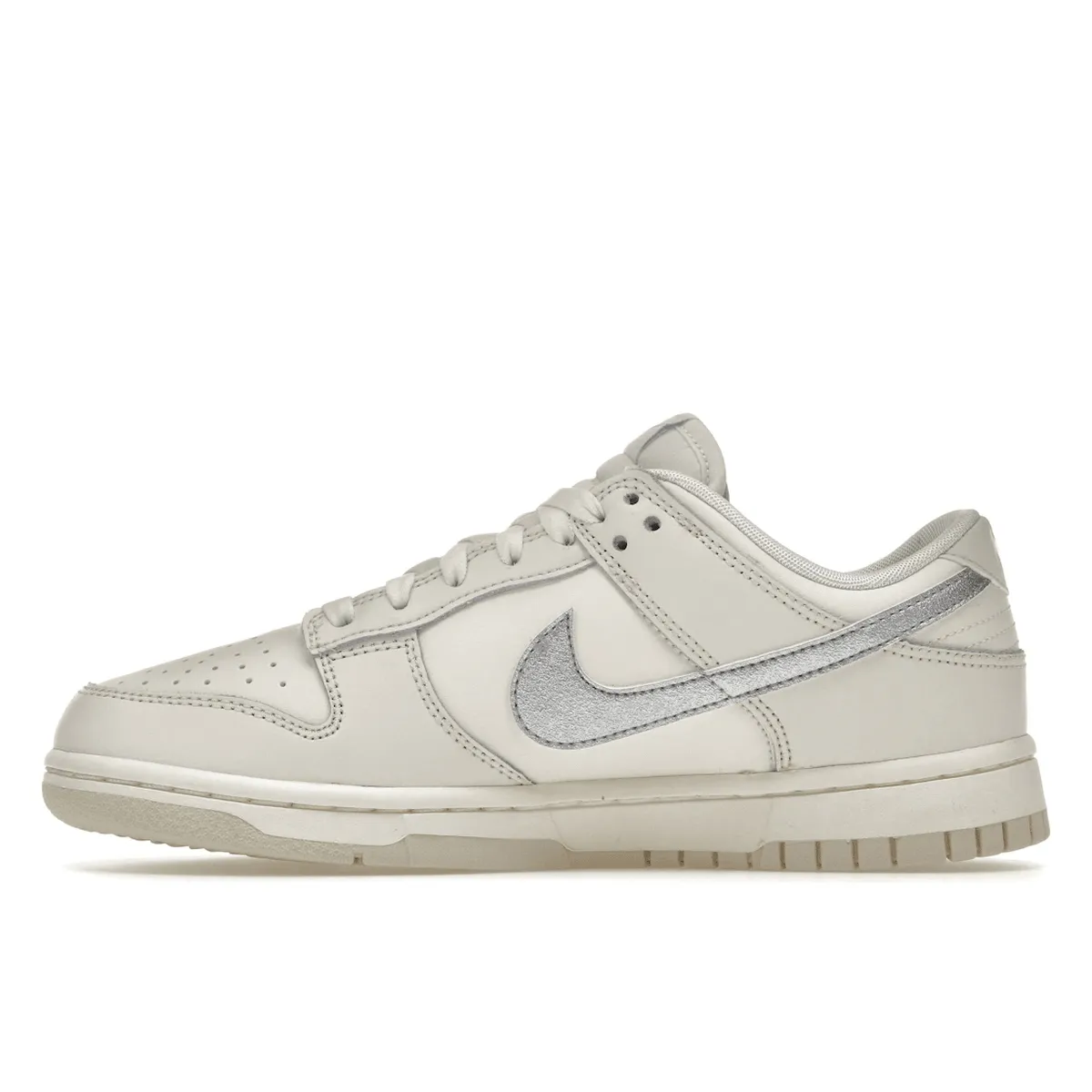 Air Breeze Nike Dunk Low Essential Sail Oxygen Purple