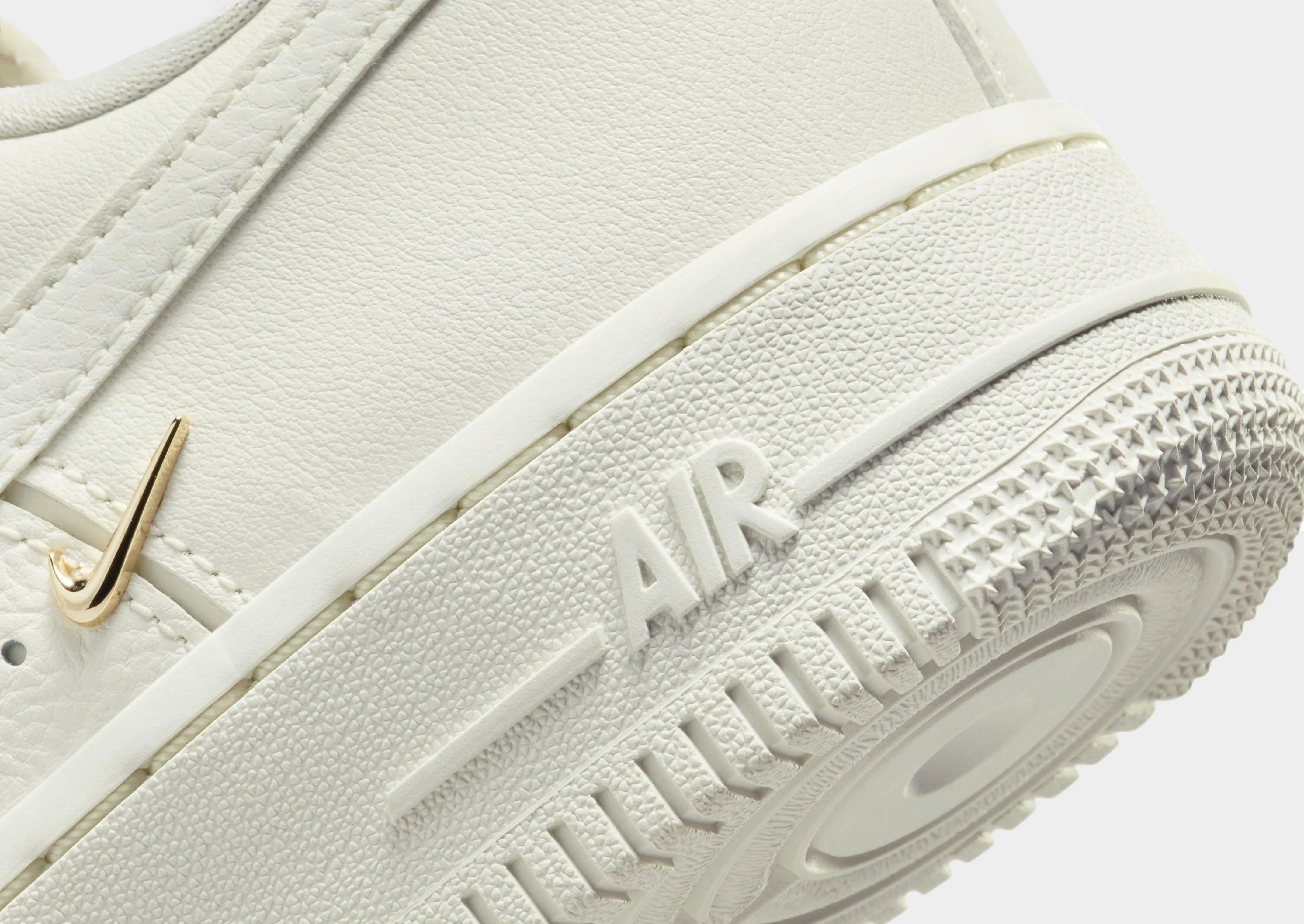 Air Force 1 '07 LX Women's Streetwear