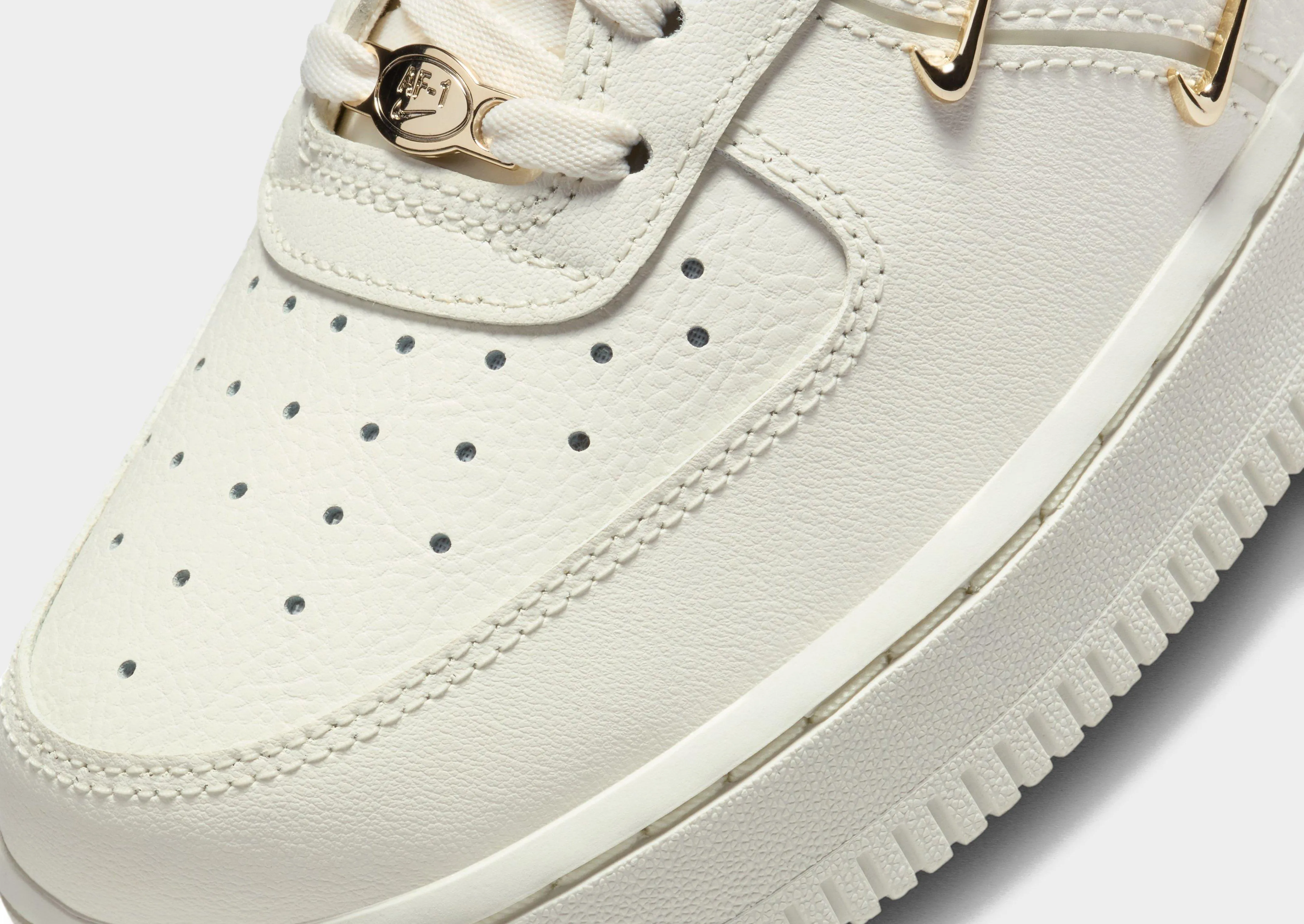 Air Force 1 '07 LX Women's Streetwear