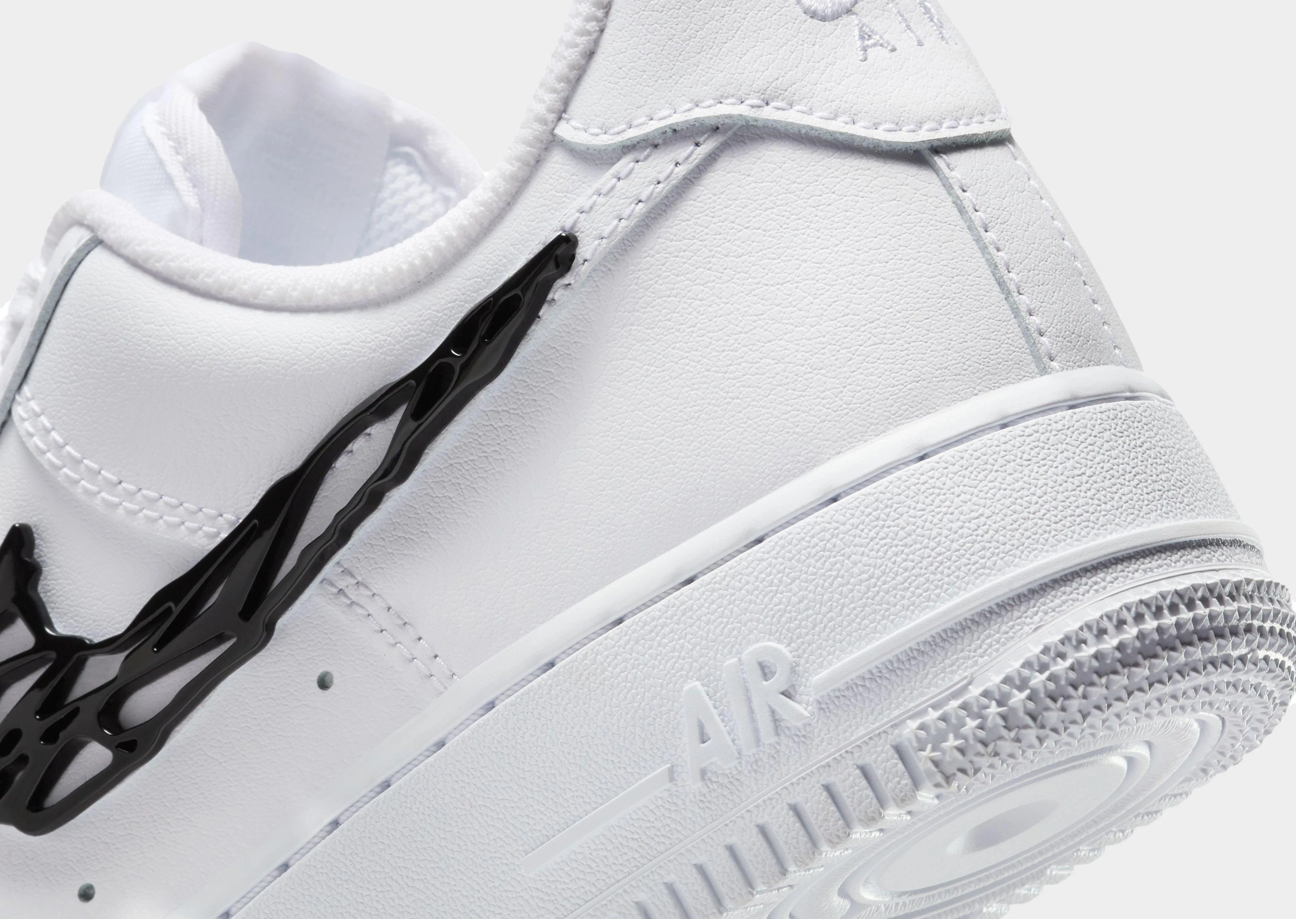 Air Force 1 07 LX Women's Supportive structure