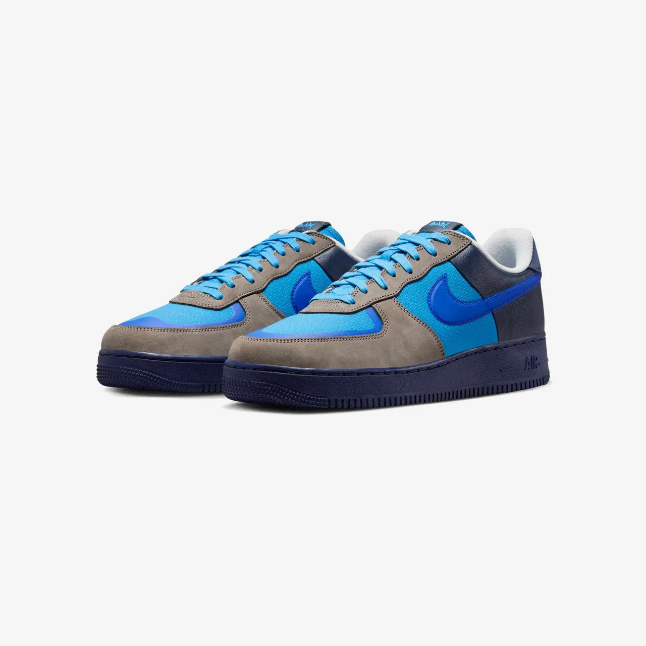 Air Force 1 Low SP x Stash Versatile Step Tech