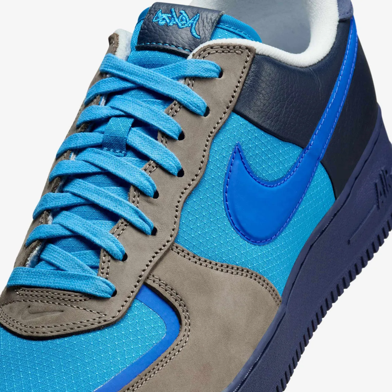 Air Force 1 Low SP x Stash Versatile Step Tech