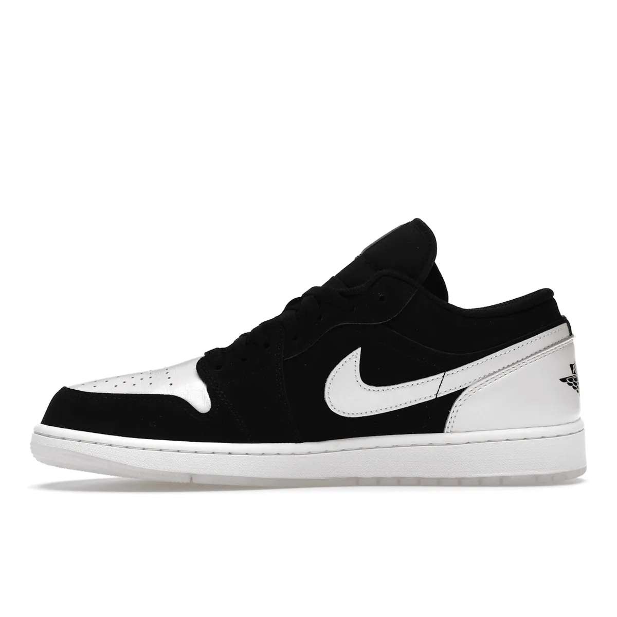 Air Jordan 1 Low Diamond Shorts Treaded Pattern