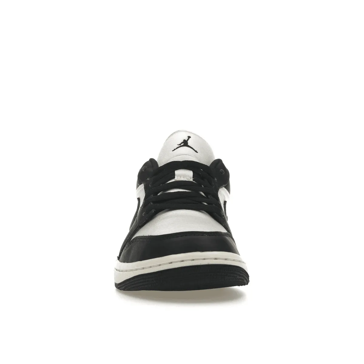 Air Jordan 1 Low SE Vintage Panda Ultra Traction