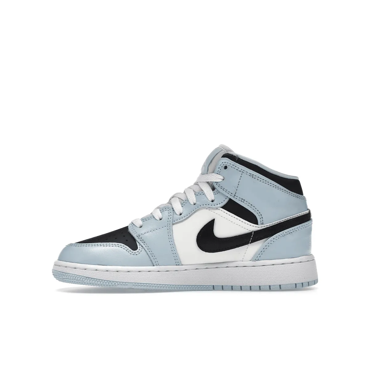 Air Jordan 1 Mid Ice Blue Balanced Court Motion