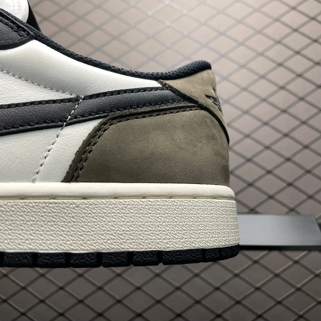 AJ1 Low Dark Mocha Comfortable Wear