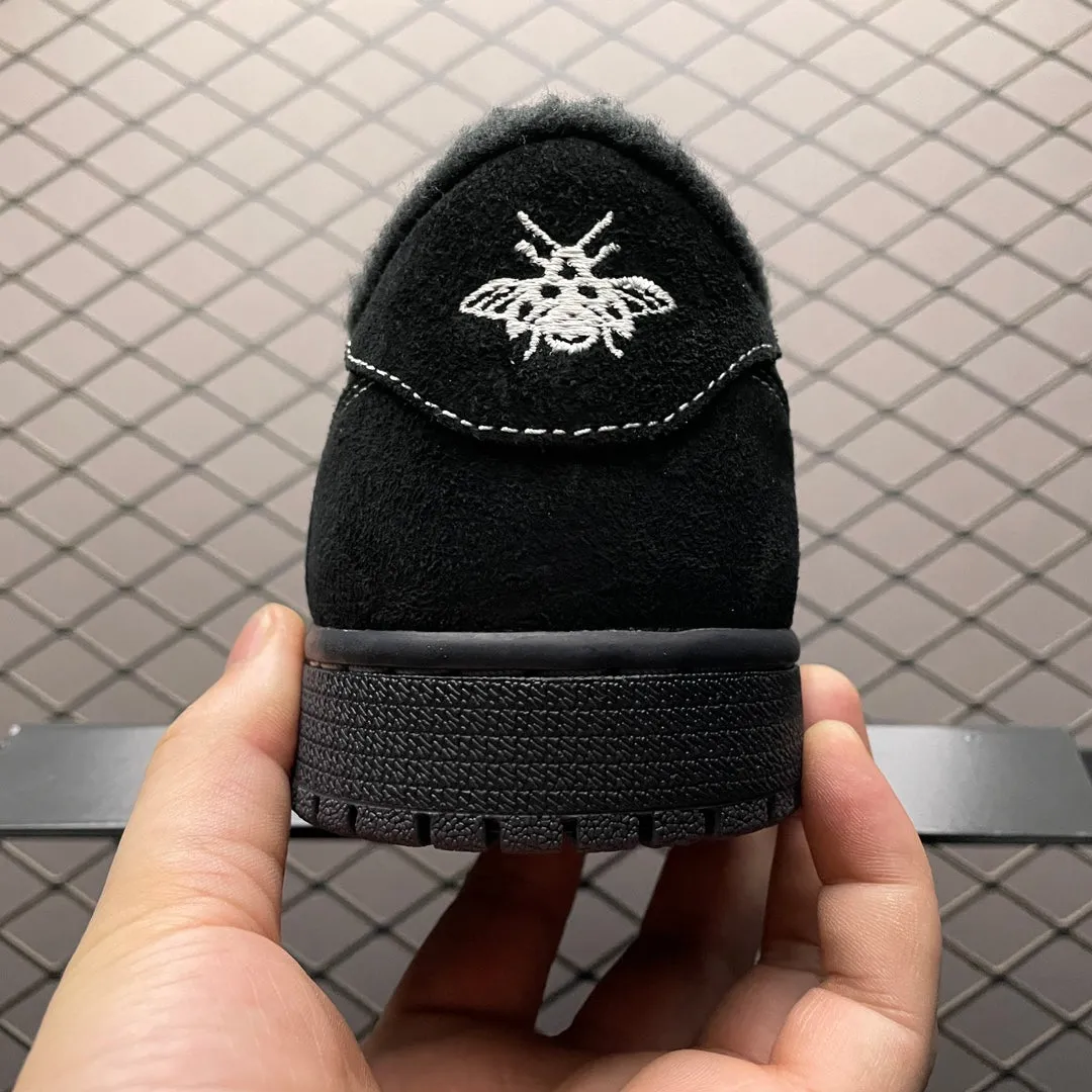 AJ1 Low Travis Scott Black Phantom Effortless support