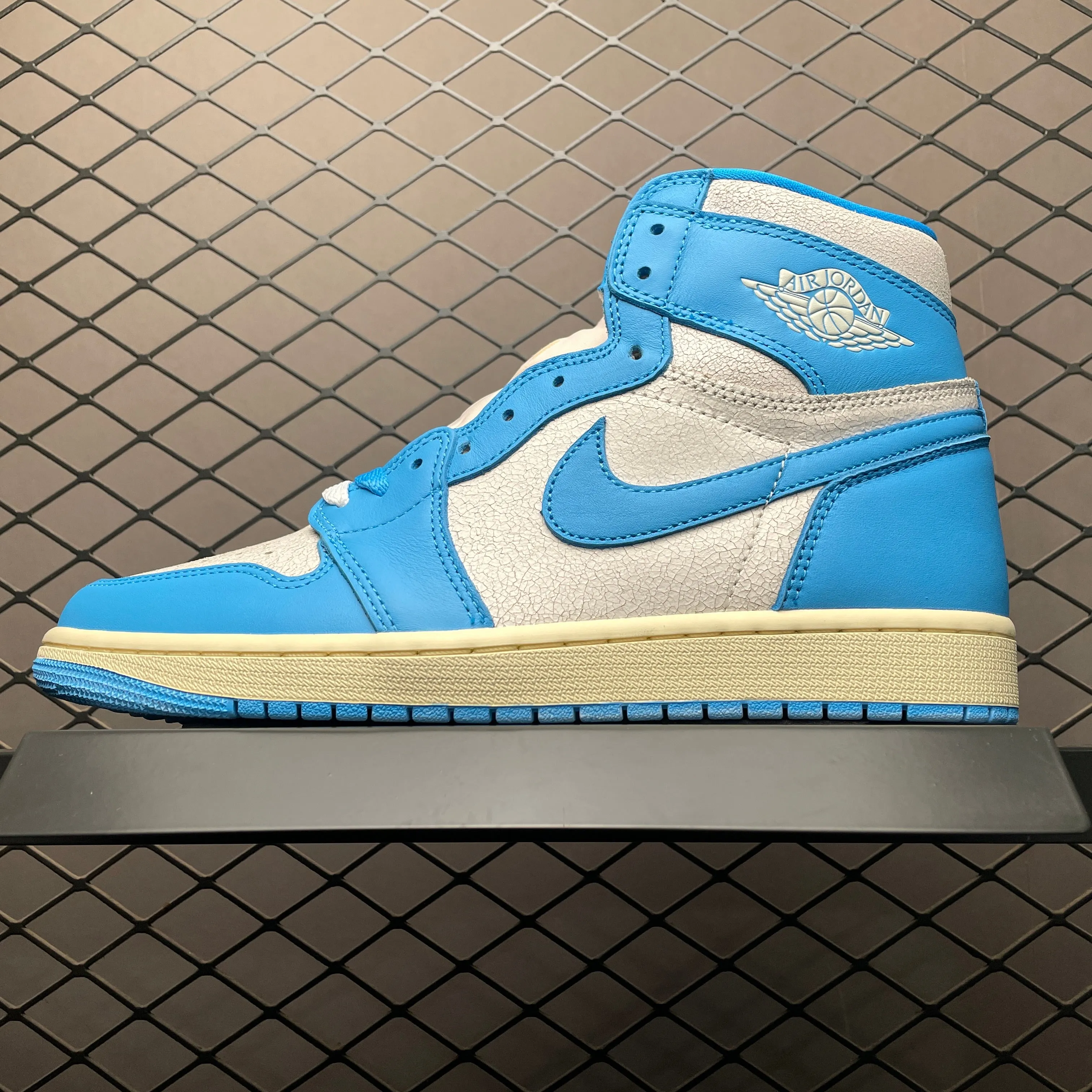 AJ1 OG UNC Reimagined slim