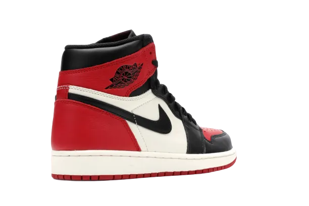 AJ1 Retro High Bred Toe All-weather sole