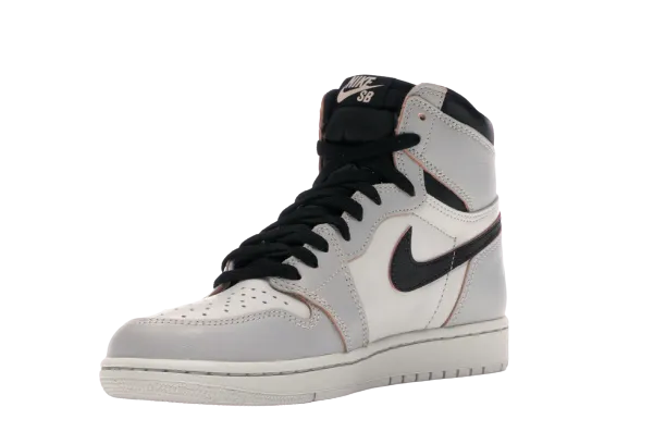 AJ1 Retro High OG Defiant SB NYC to Paris High-Traction Grip