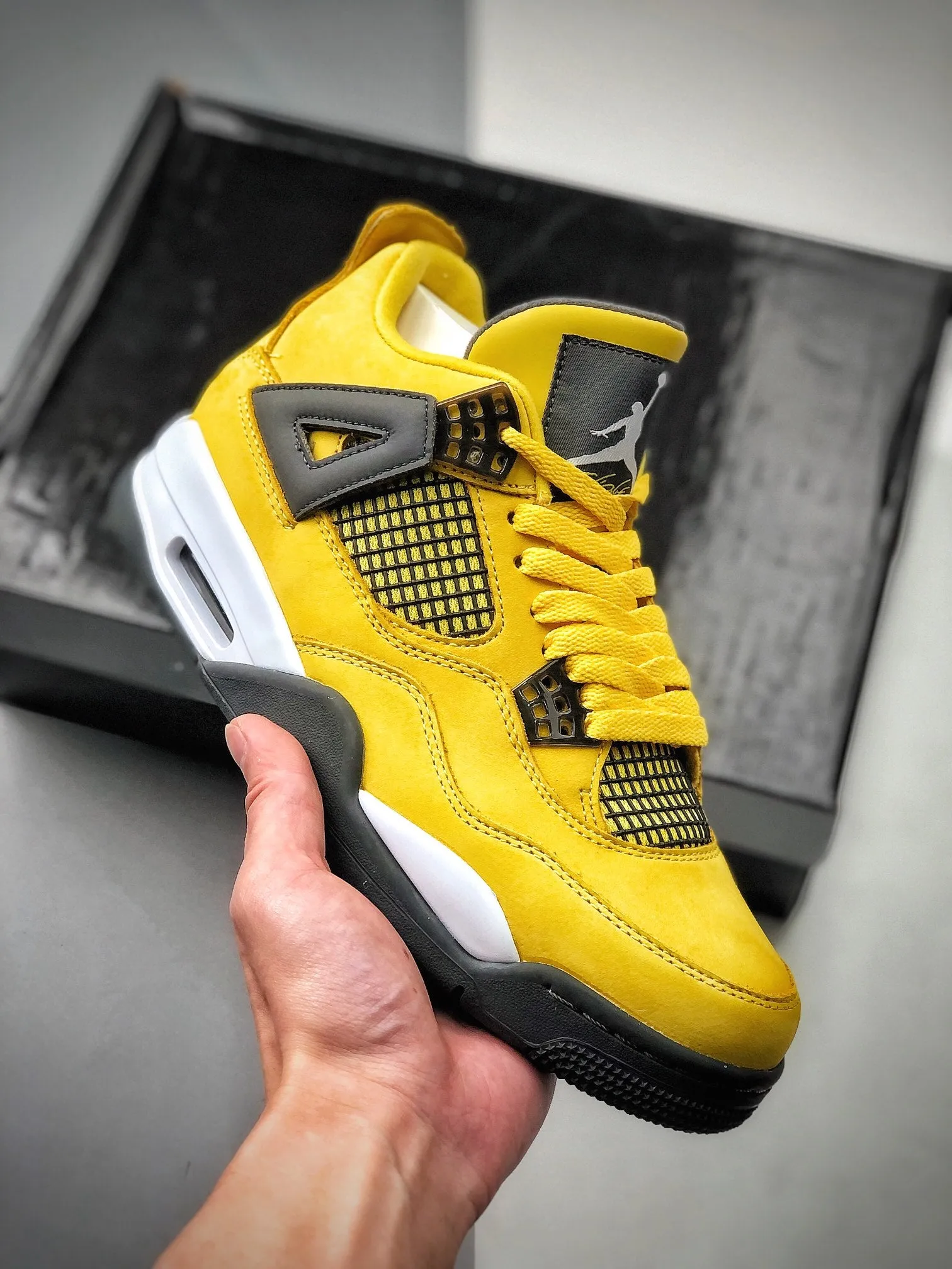 AJ4 Lightning Street Motion Flow