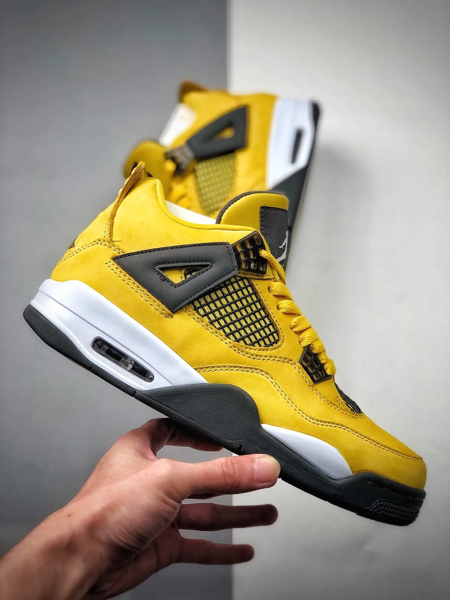 AJ4 Lightning Street Motion Flow