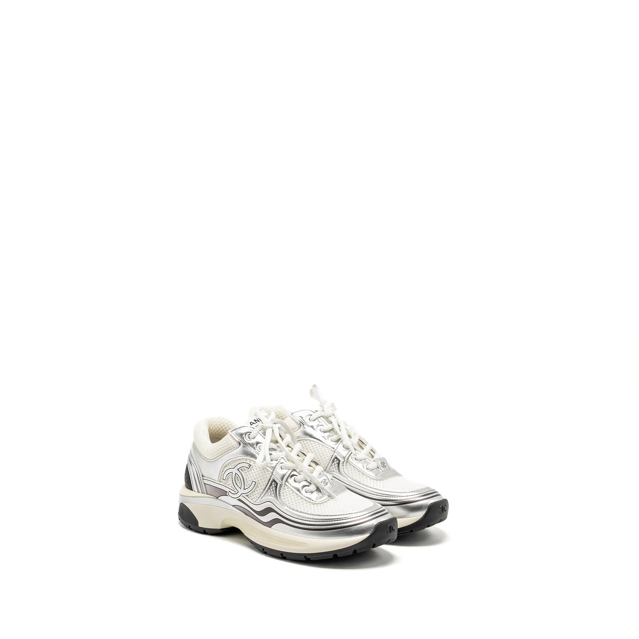 All-day arch CHANEL Size 36.5 Metallic Trainer/Sneaker Silver/White