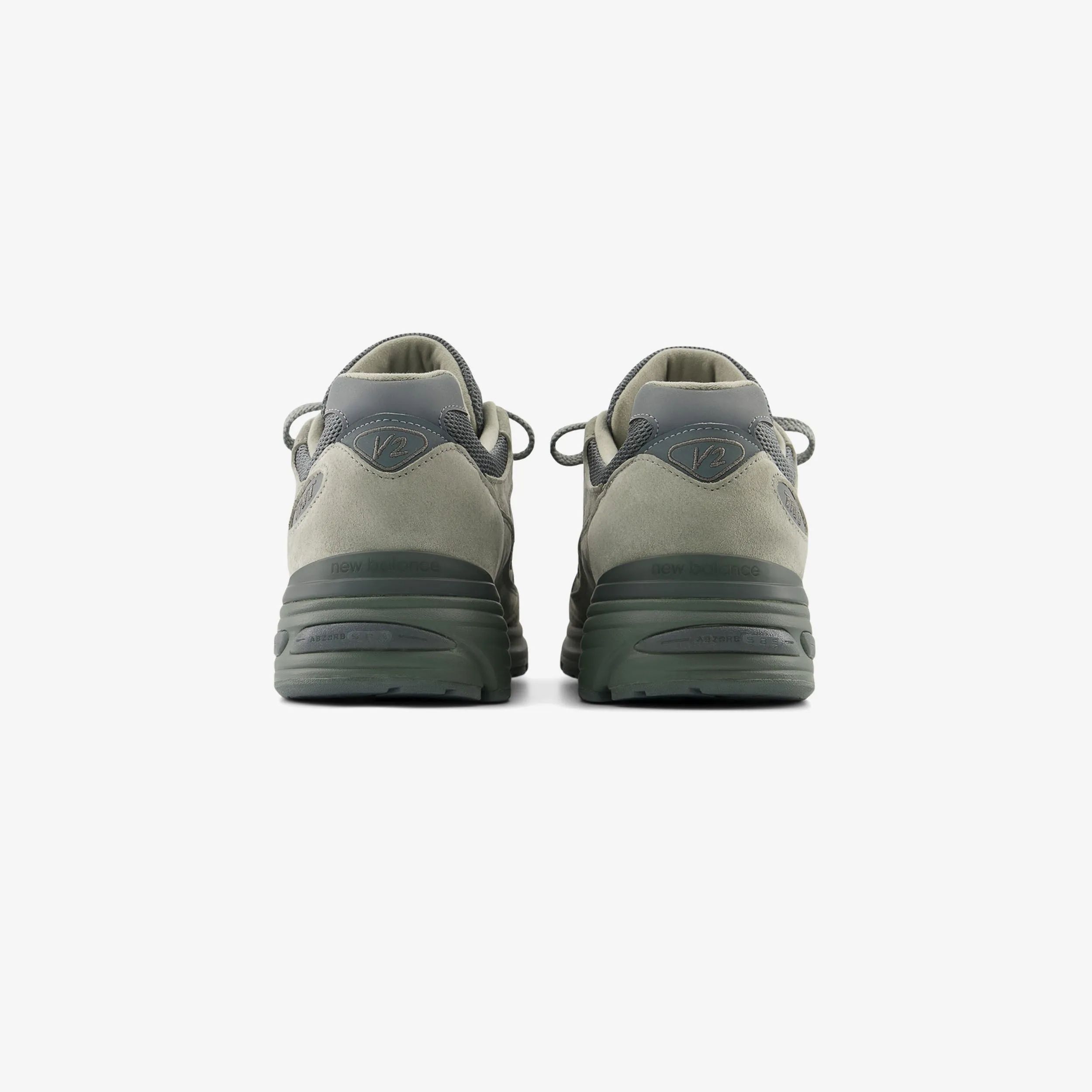 All-day wearability 991v2 x thisisneverthat
