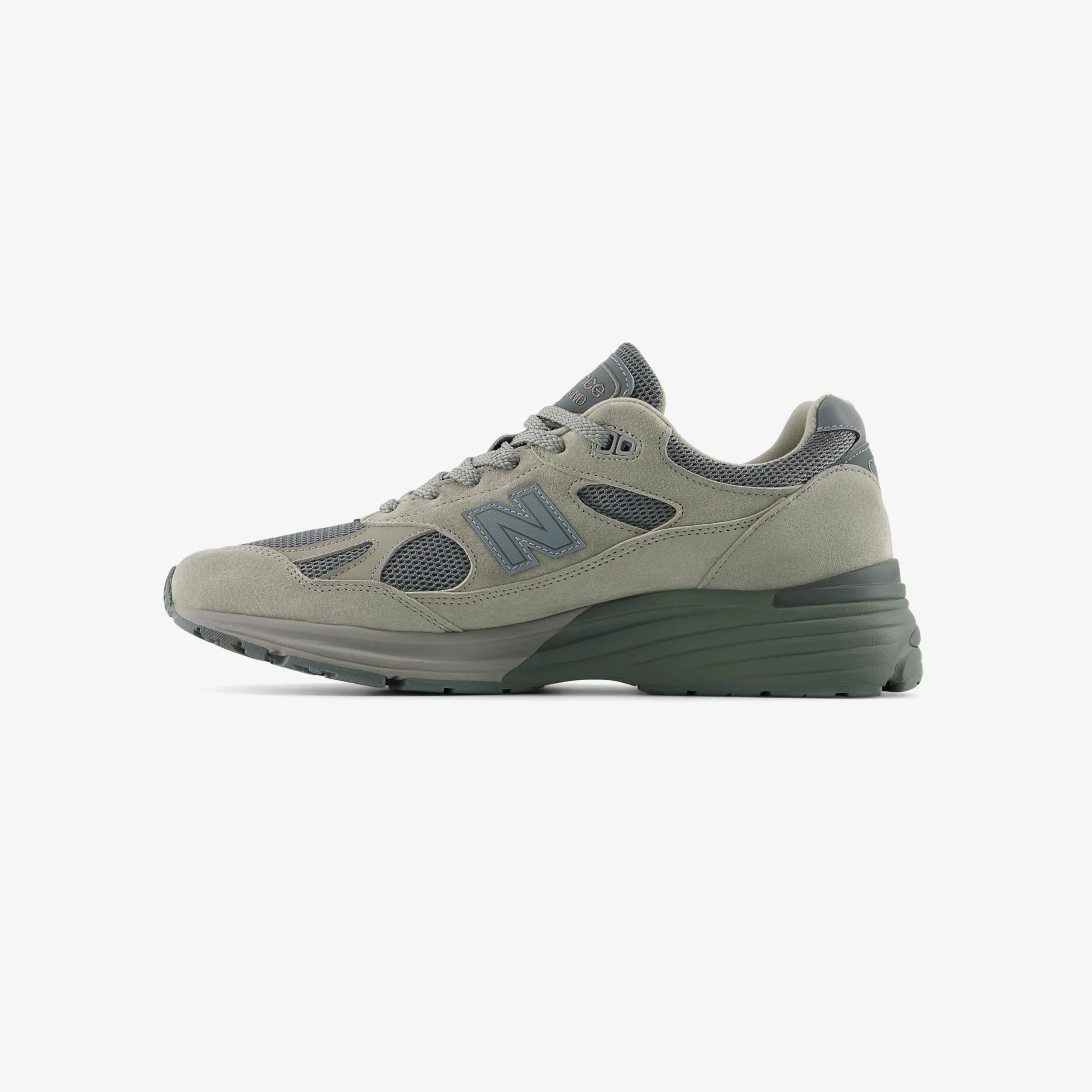 All-day wearability 991v2 x thisisneverthat