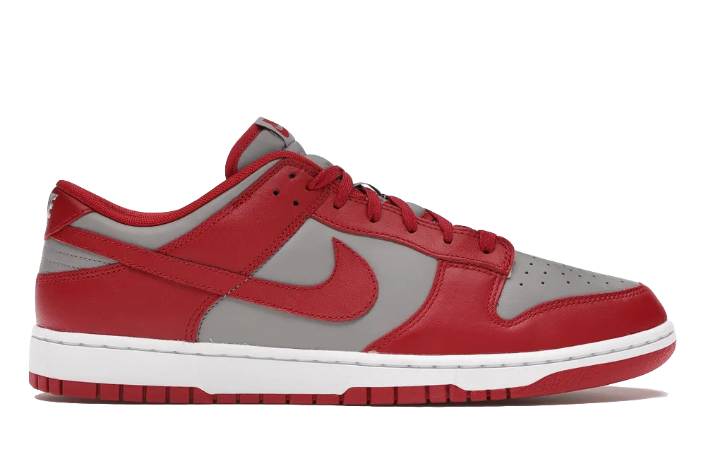 Versatile Sole Rugged Terrain SB Dunk Low Retro Medium Grey Varsity Red UNLV (2021)