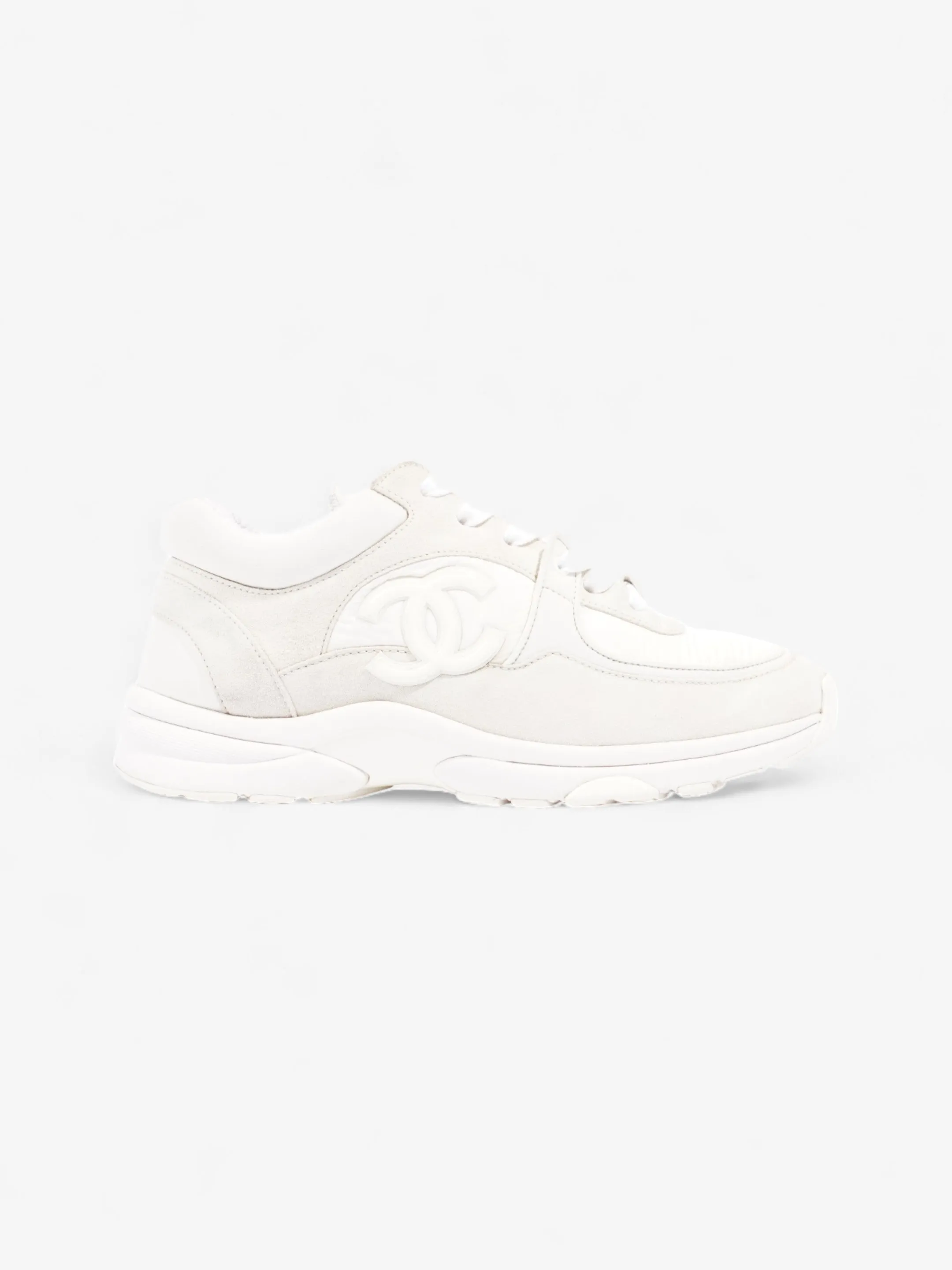 All-Season Wear Chanel CC Logo Sneakers  White / Cream Suede EU 37.5 UK 4.5