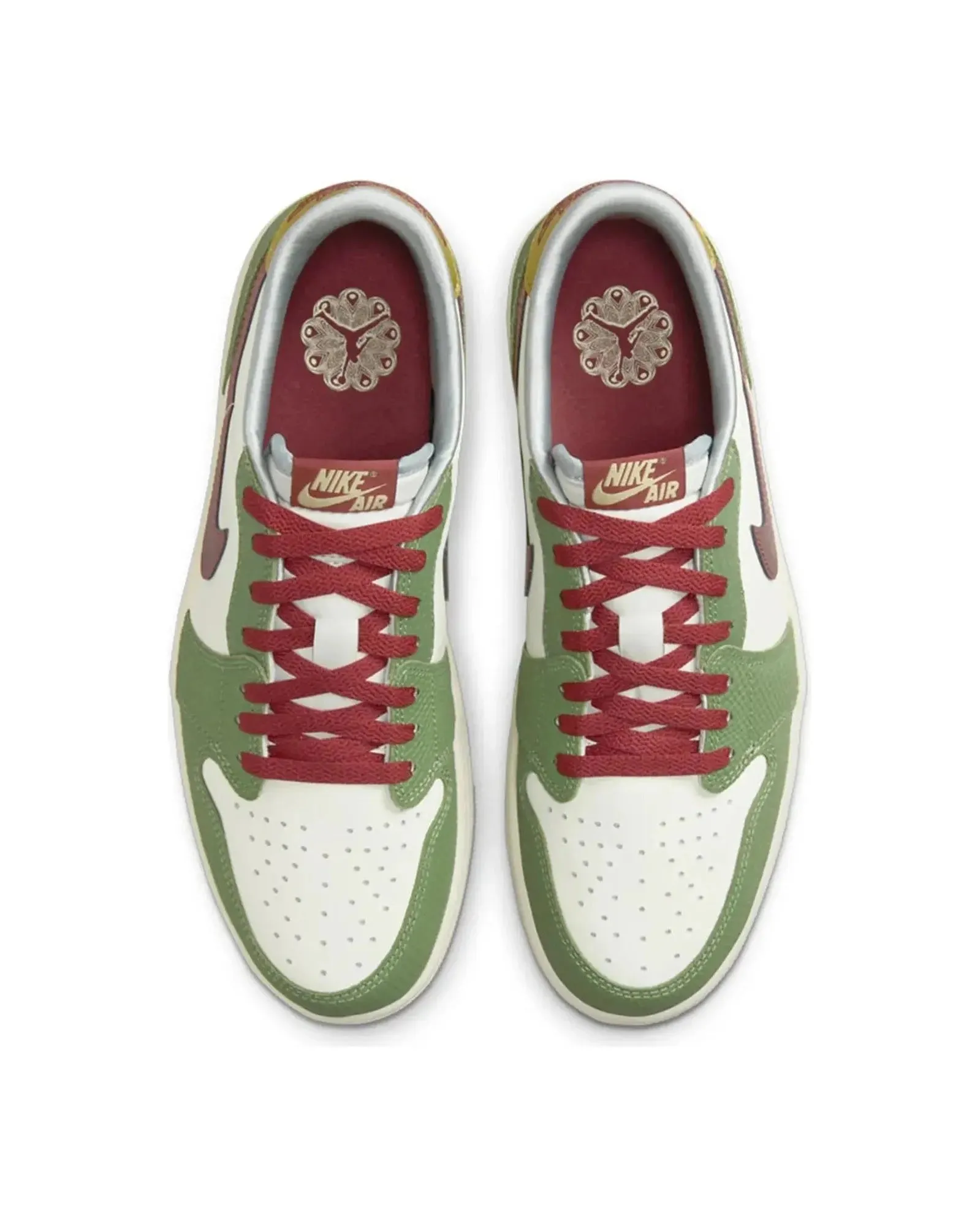 Athletic Look Nike Air Jordan 1 Retro Low OG Year of the Dragon