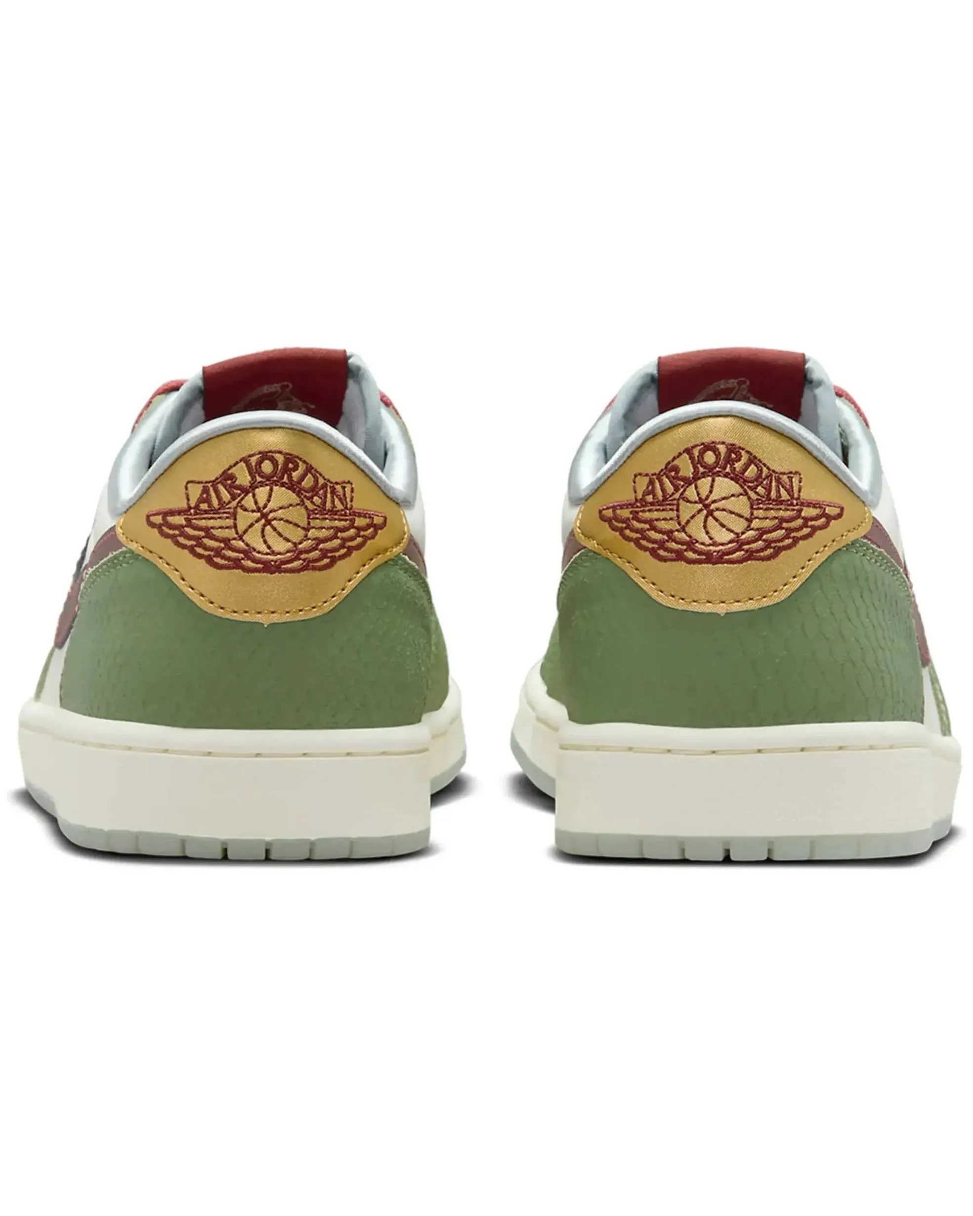 Athletic Look Nike Air Jordan 1 Retro Low OG Year of the Dragon