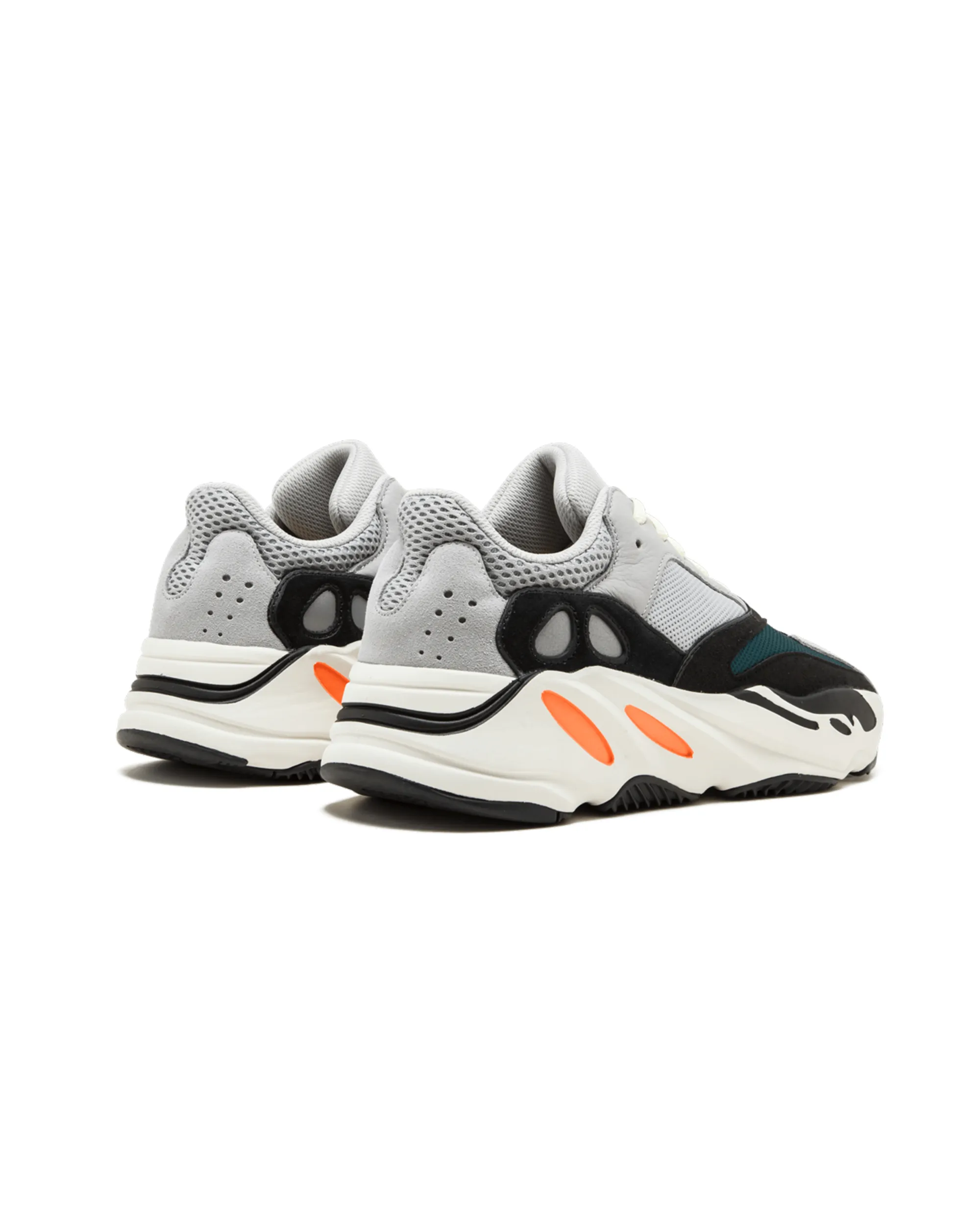 Athletic Performance adidas Yeezy Boost 700 Wave Runner