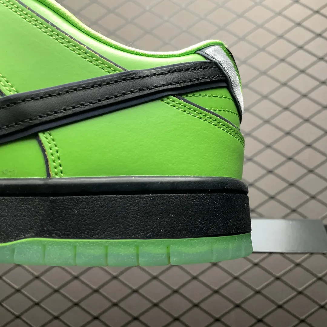 Casual grip Powerpuff Girls SB Dunk Low "Buttercup"