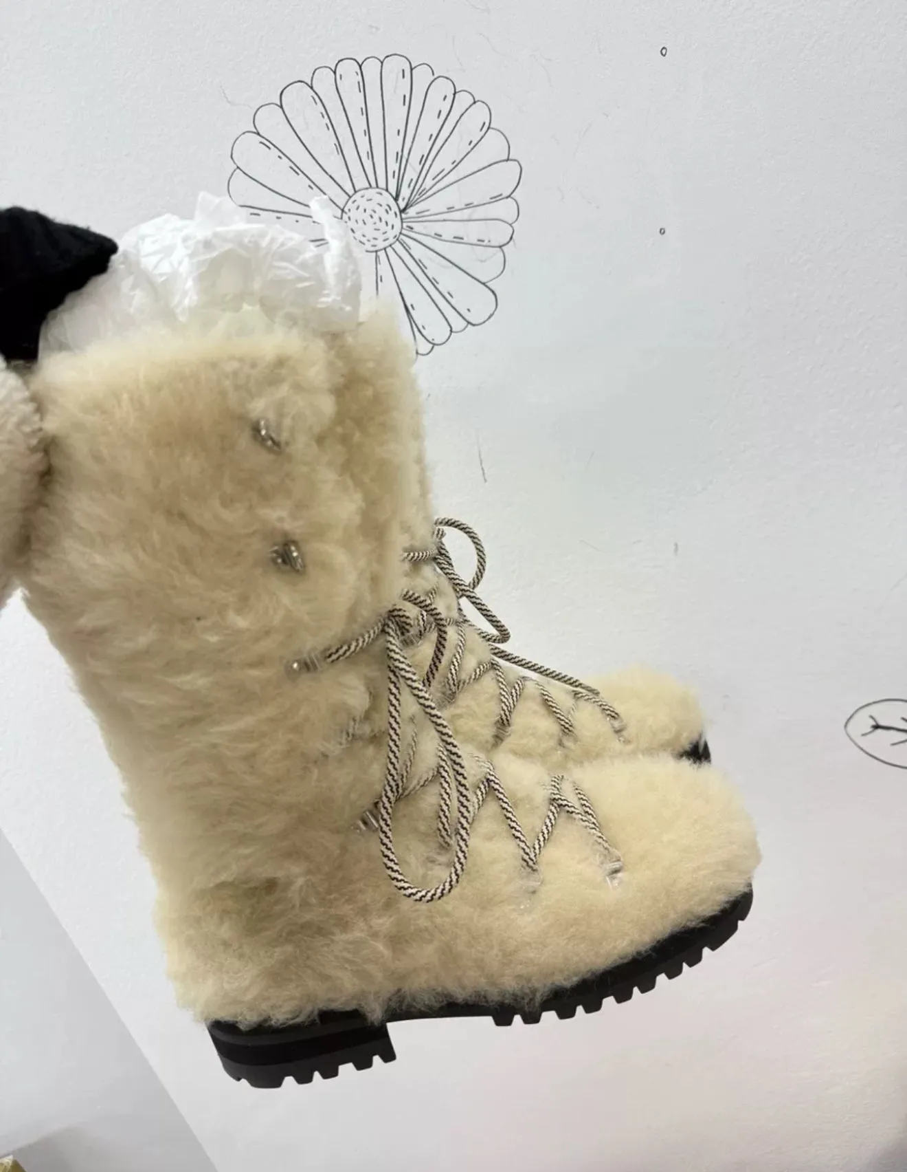 Chanel 24N ski coco neige beige fur boots Non Slip