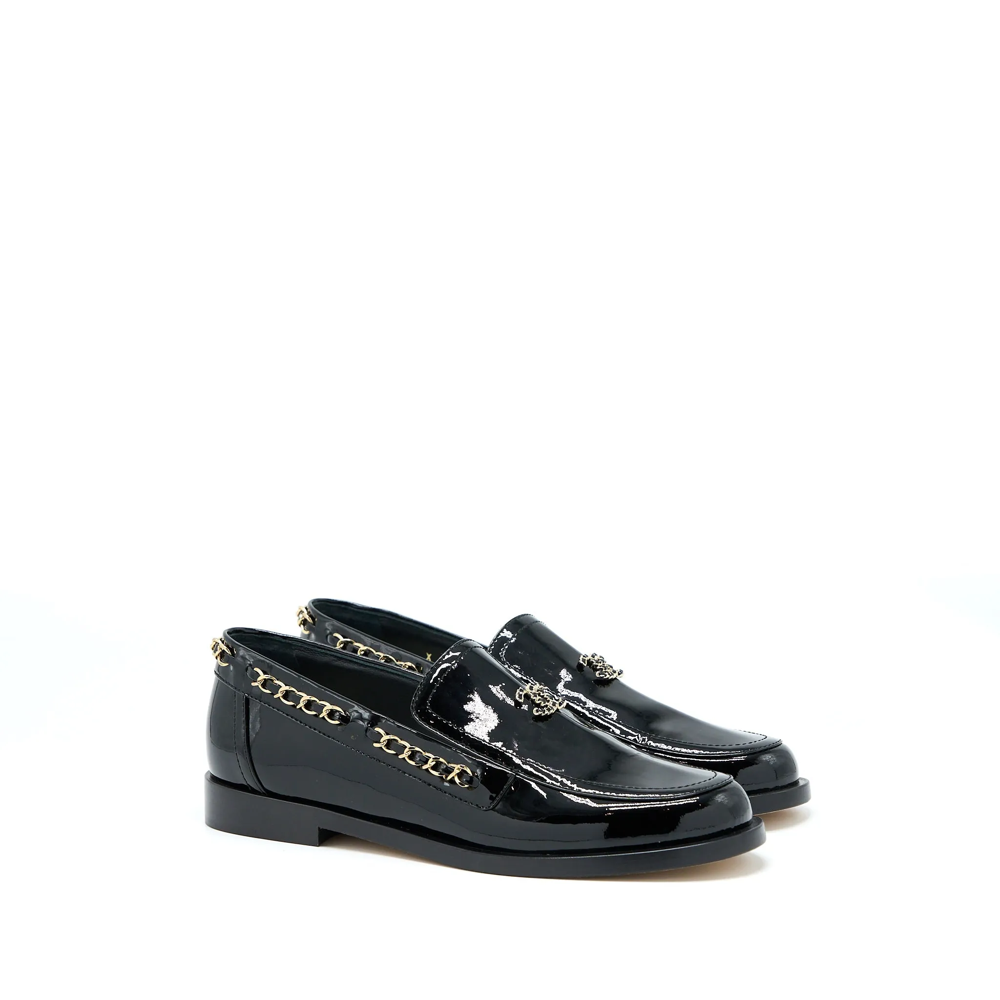 Chanel Size 38 CC Logo Flats Chain Loafers Patent Black Step Gently