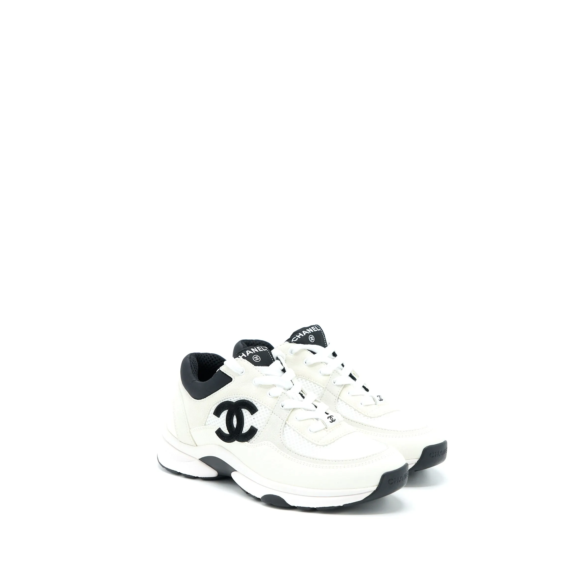Chanel Size 38 CC Logo Sneaker Black/White Casual Support