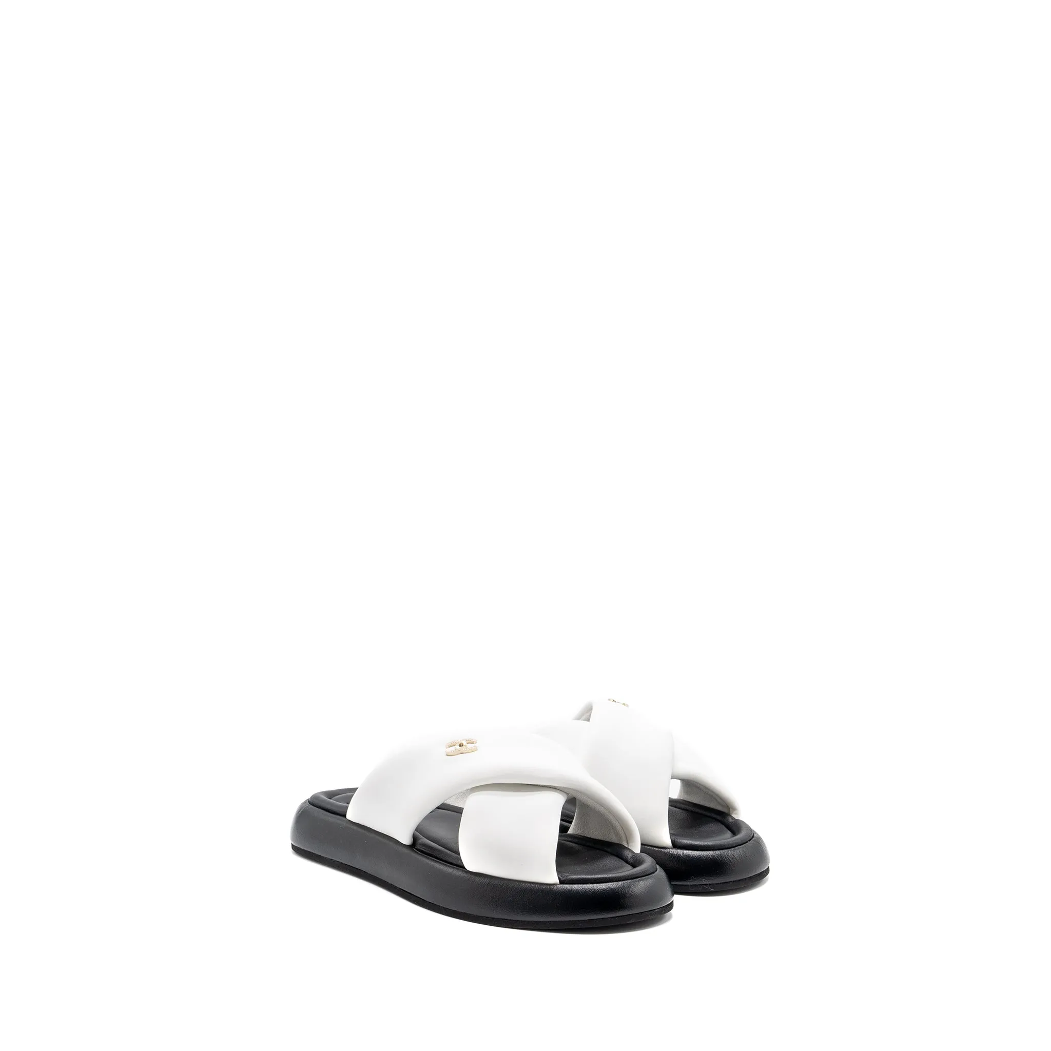 Chanel Size 39 Quilted Sandal Lambskin White/Black L padded insole