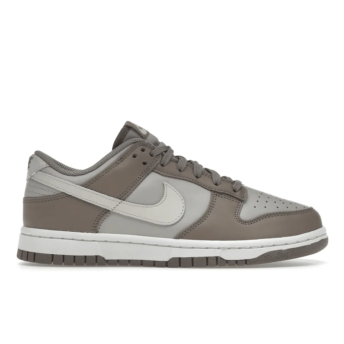 Classic Appeal Nike Dunk Low Bone Beige