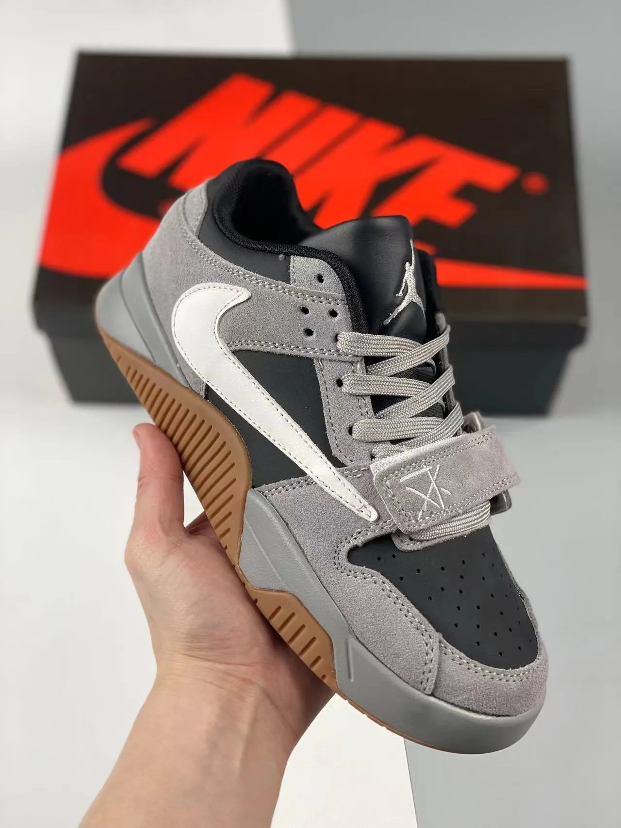 Classic Look Jumpman Jack Travis Scott Cut The Check Black Grey