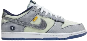 Dunk Low x UN/LA Passport Pack - Pistachio Unique grip