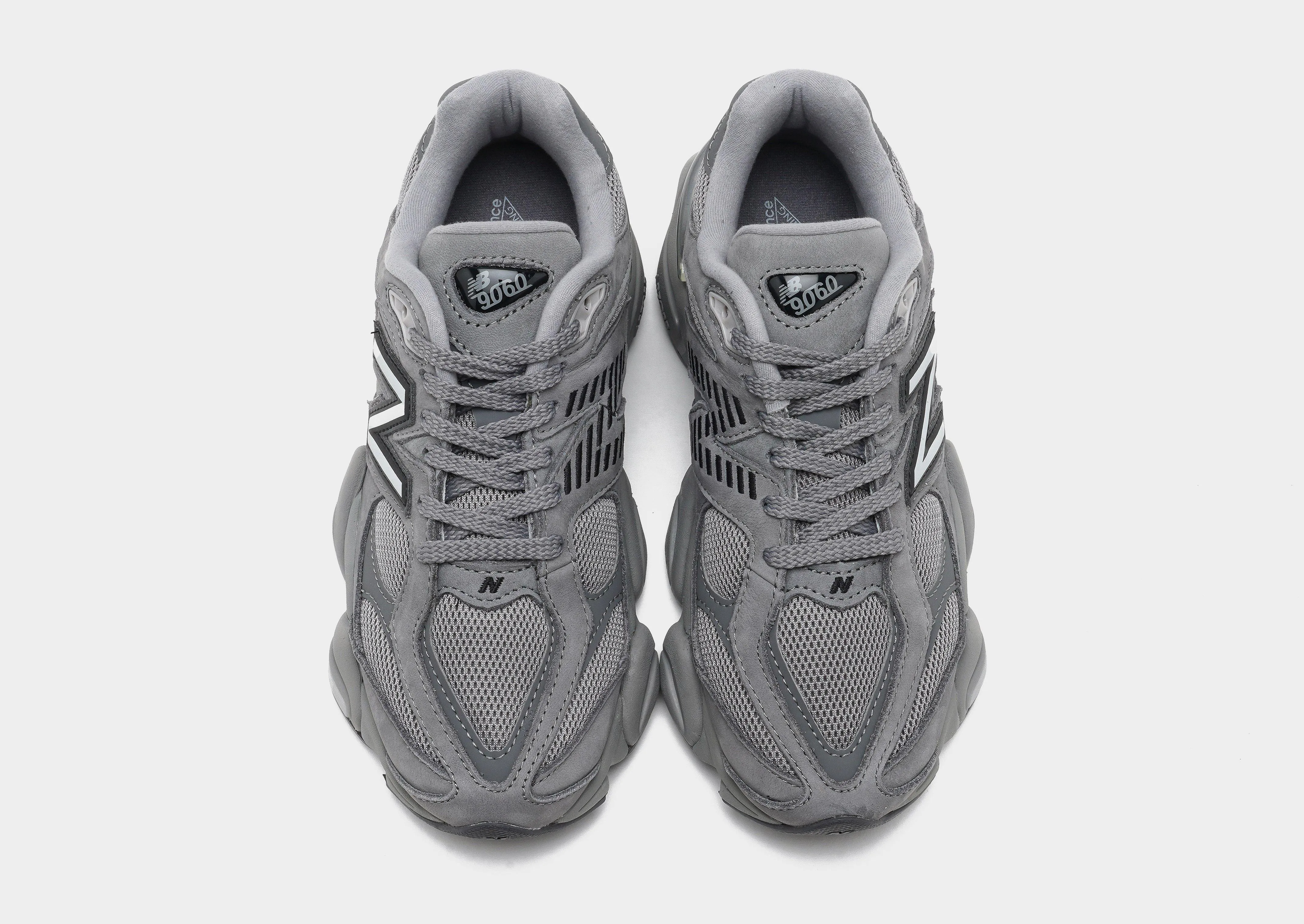 closed-toe 9060 Women's