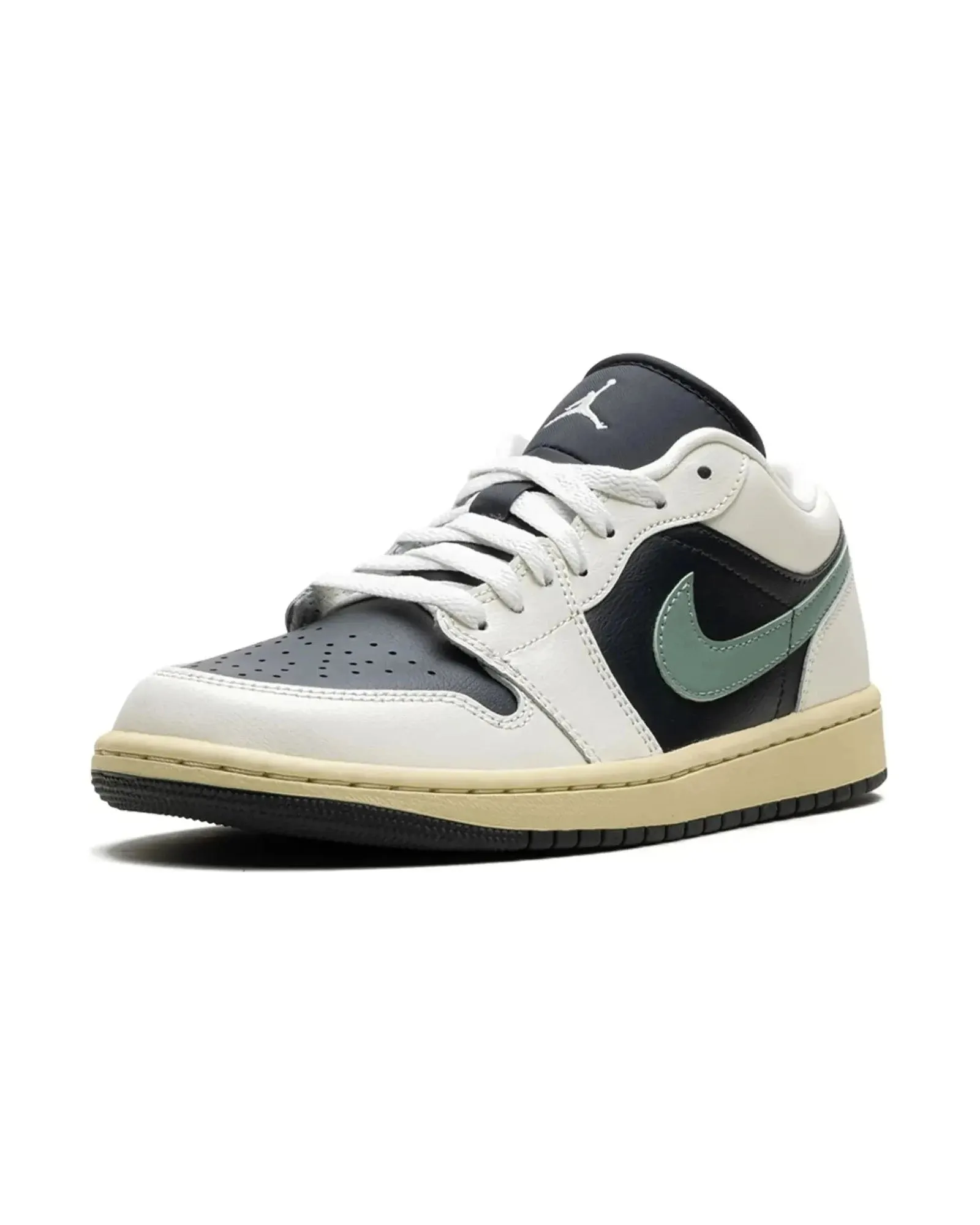 Cloud Like Steps Nike Air Jordan 1 Low Jade Smoke