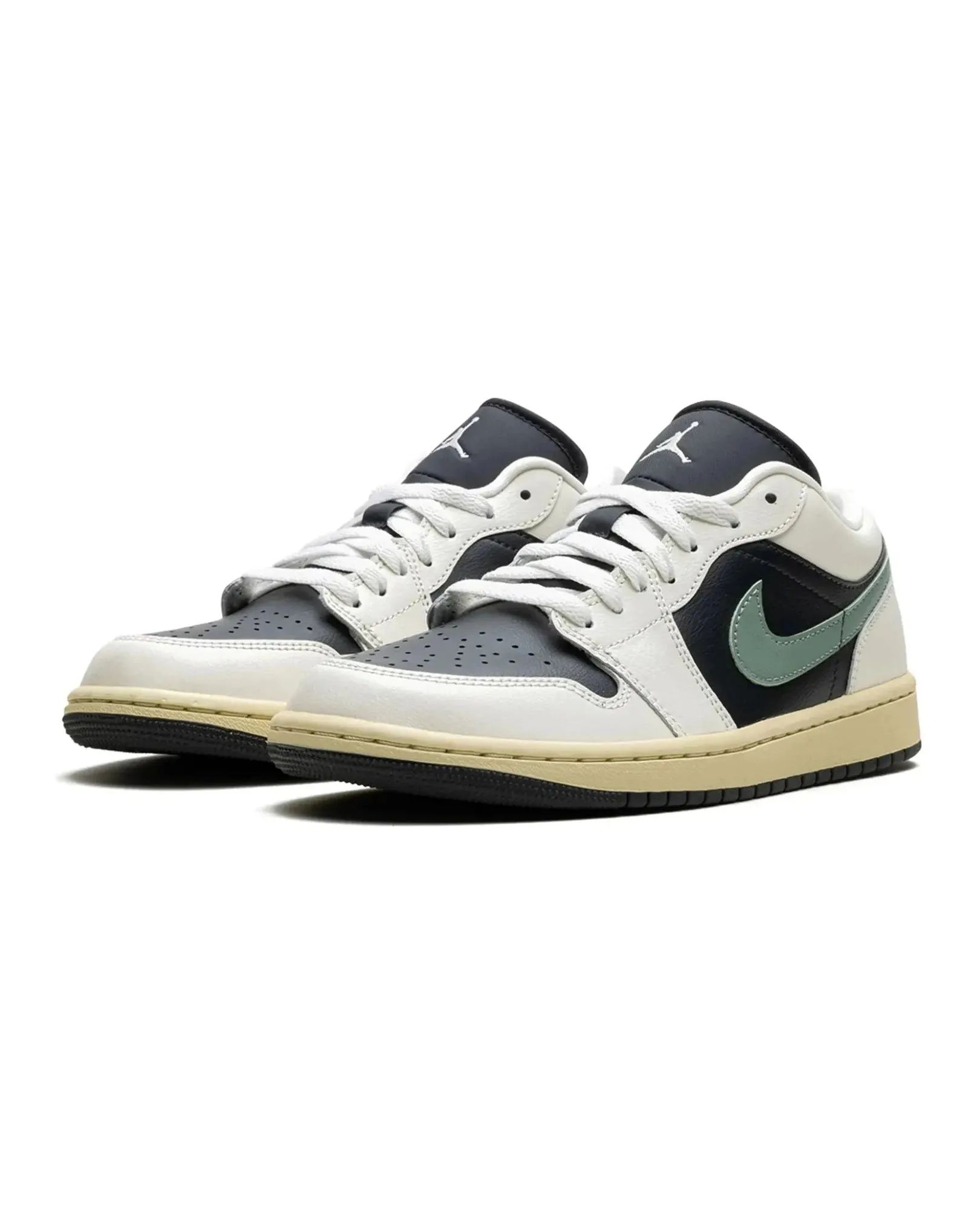 Cloud Like Steps Nike Air Jordan 1 Low Jade Smoke