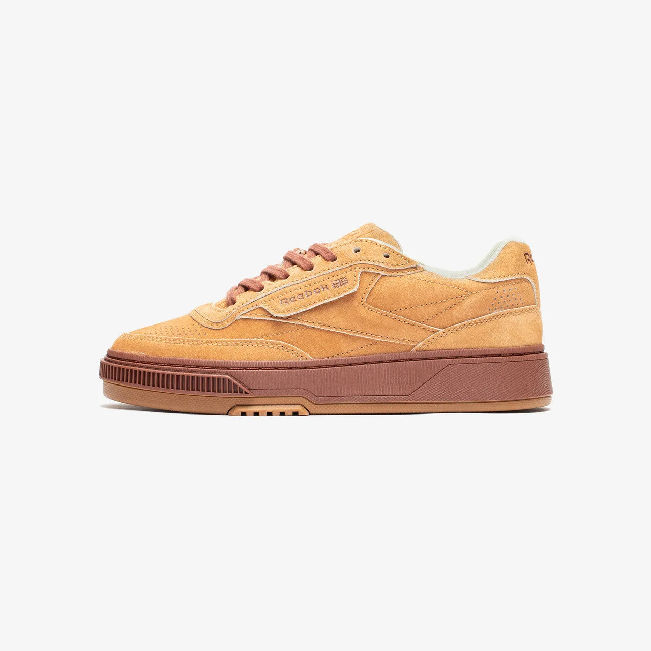 Club C LTD Dynamic silhouette