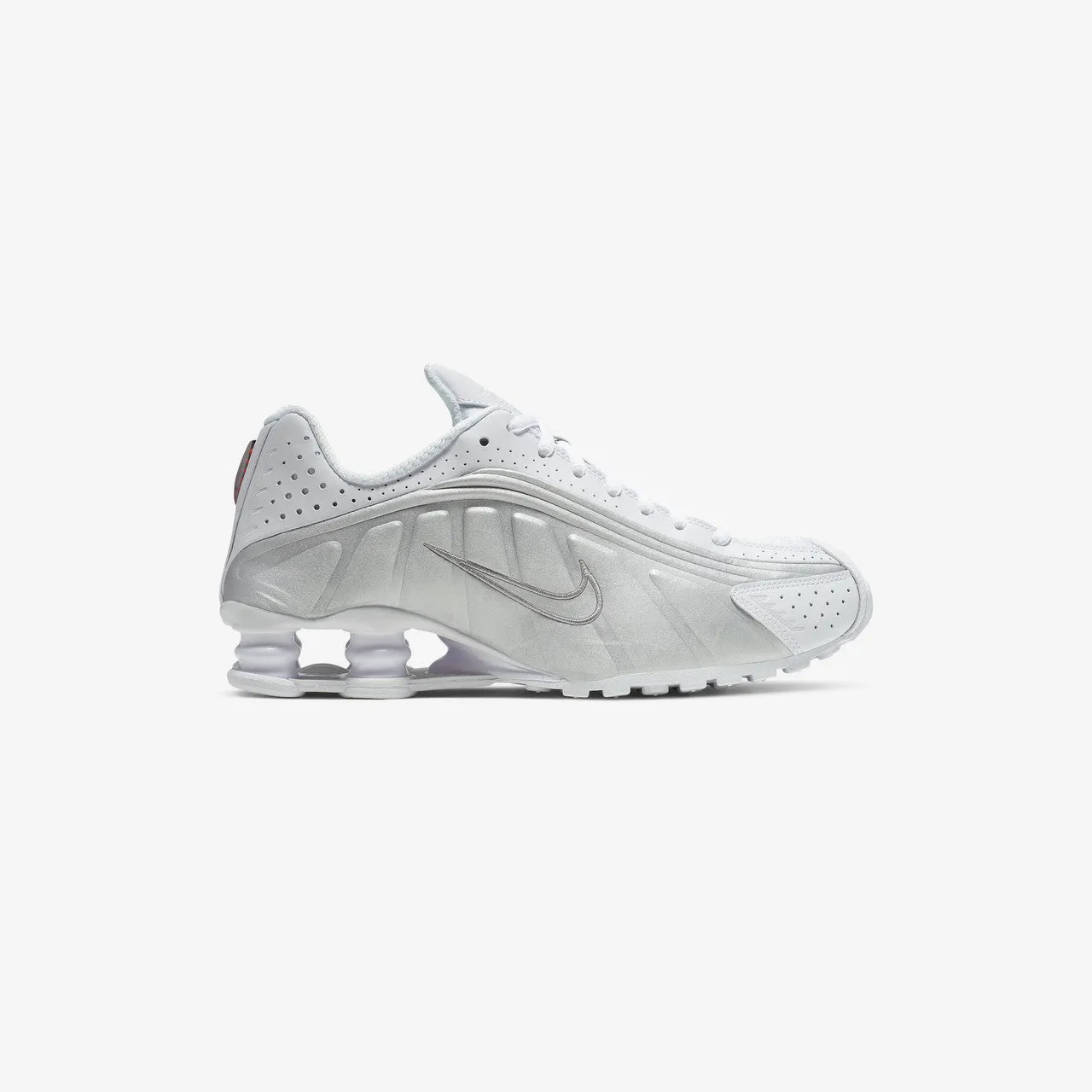 Wmns Shox R4 Bold materials Unique ease