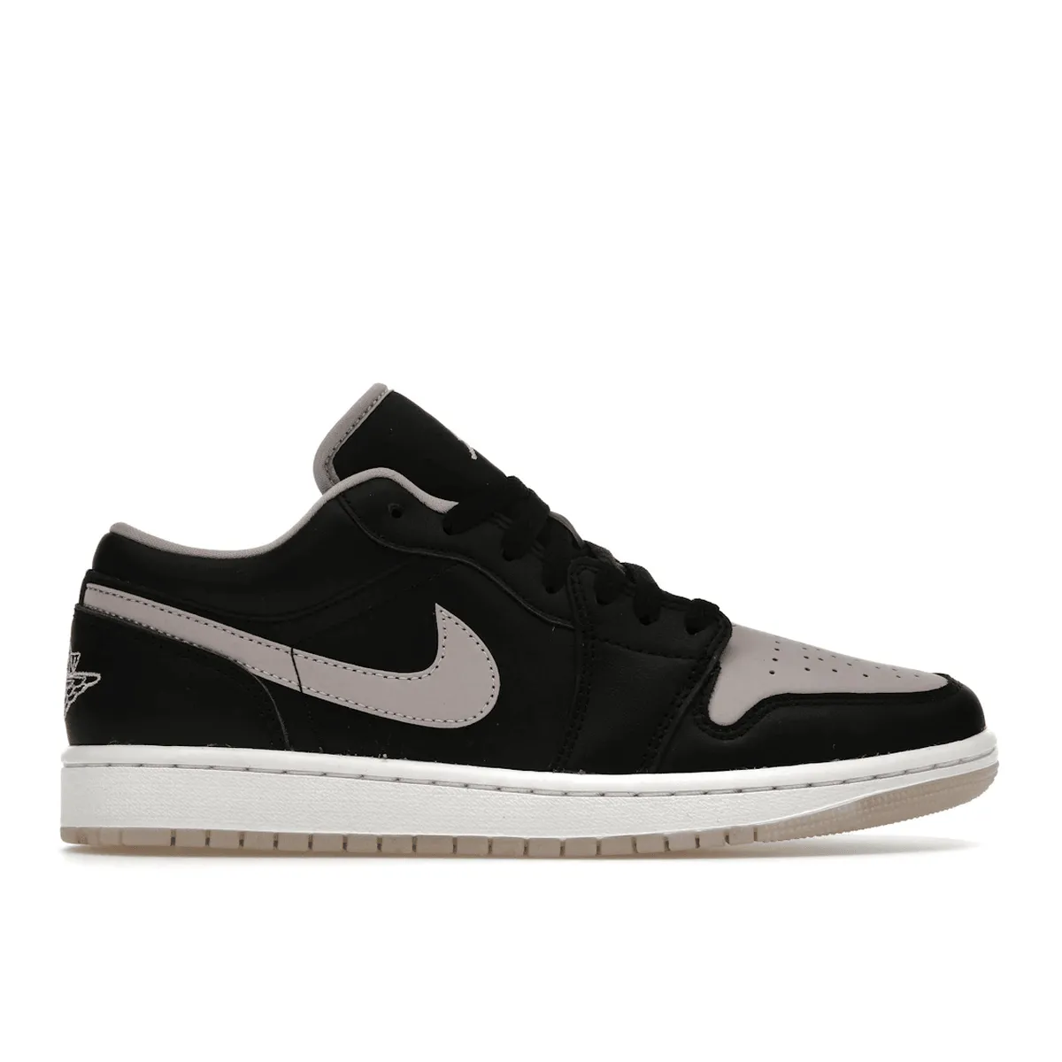 Comfortable Wear Air Jordan 1 Low SE Black Iced Lilac