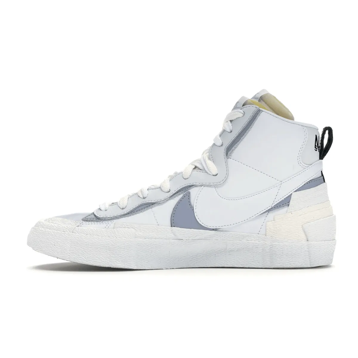 Comfy Step Nike Blazer Mid sacai White Grey