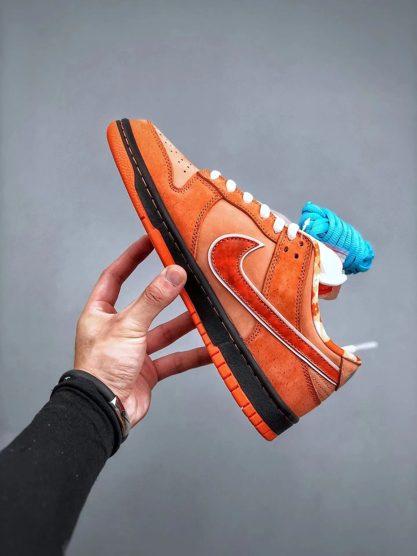 Concepts SB Dunk Low Orange Lobster Easy-wear