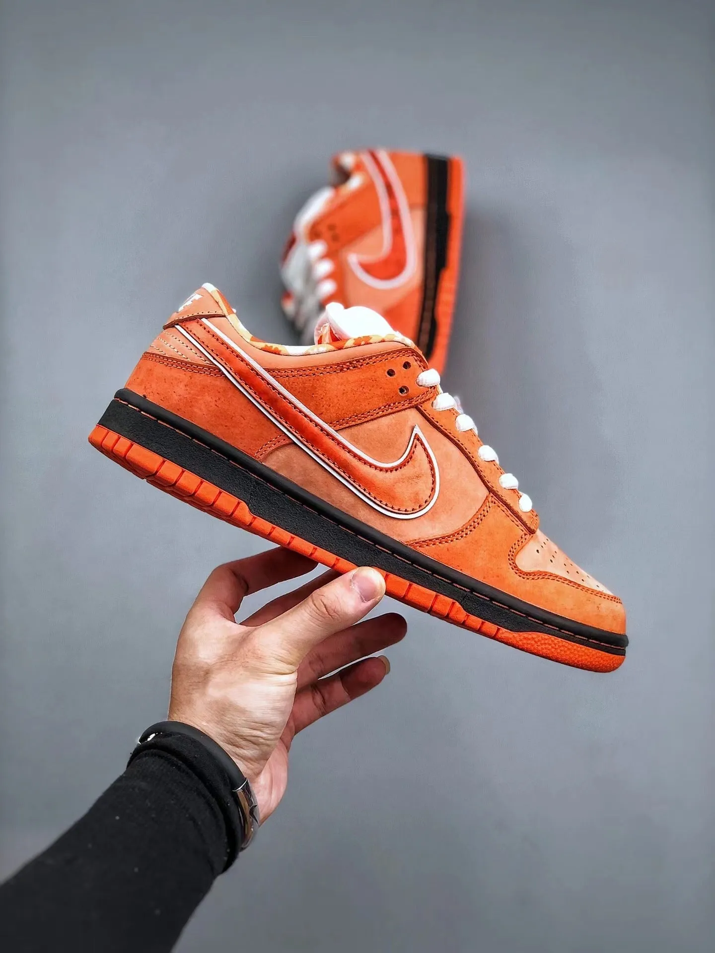 Concepts SB Dunk Low Orange Lobster Easy-wear