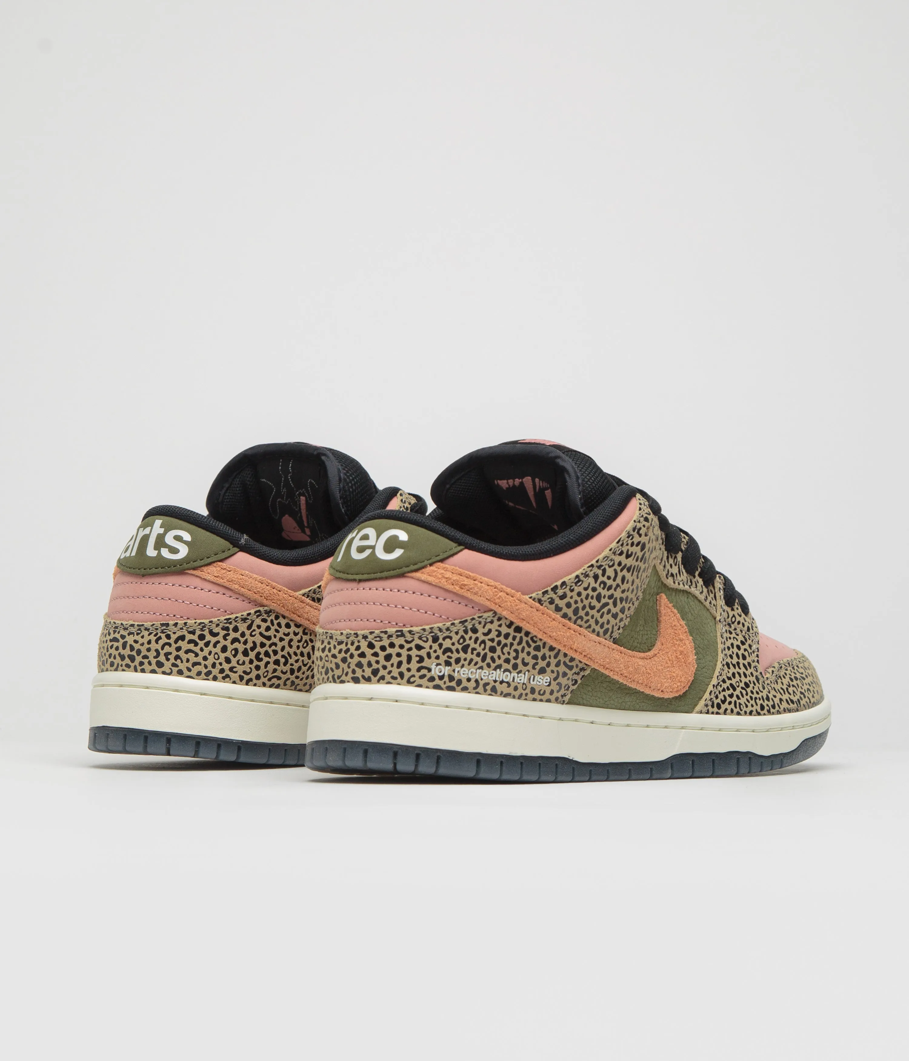 Nike SB x Arts-Rec Dunk Low Pro Shoes in Khaki and Amber Brown and Rough Green - Rust Pink