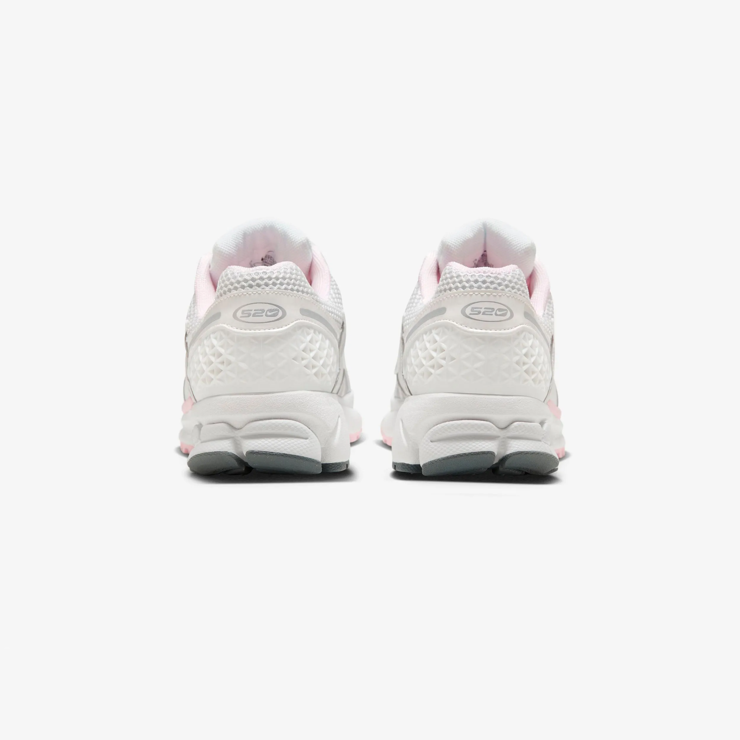 Cushion Max Tech Wmns Zoom Vomero 5