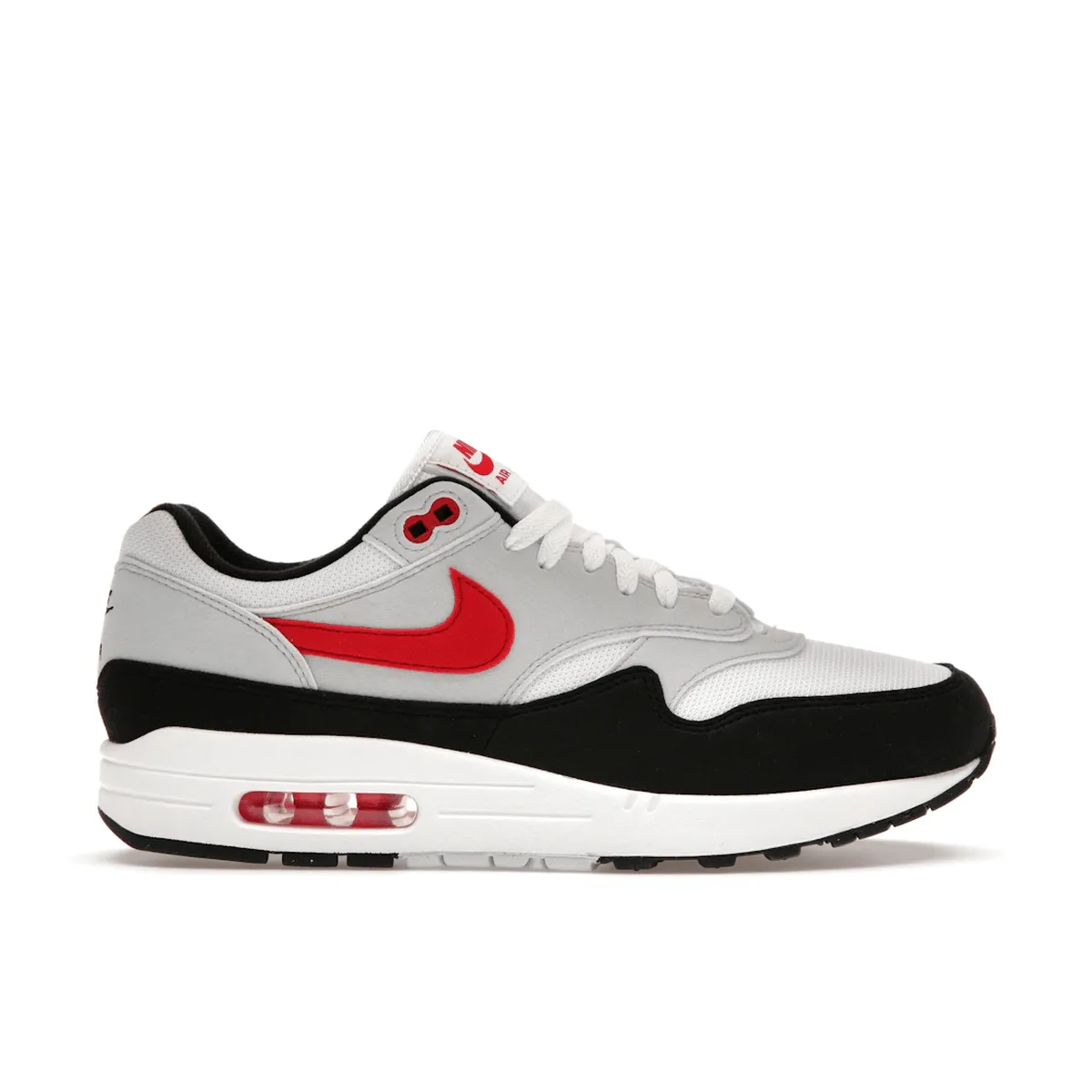 Air Max 1 Chili 2.0 running on a clay track shoes treadmill running shoe space